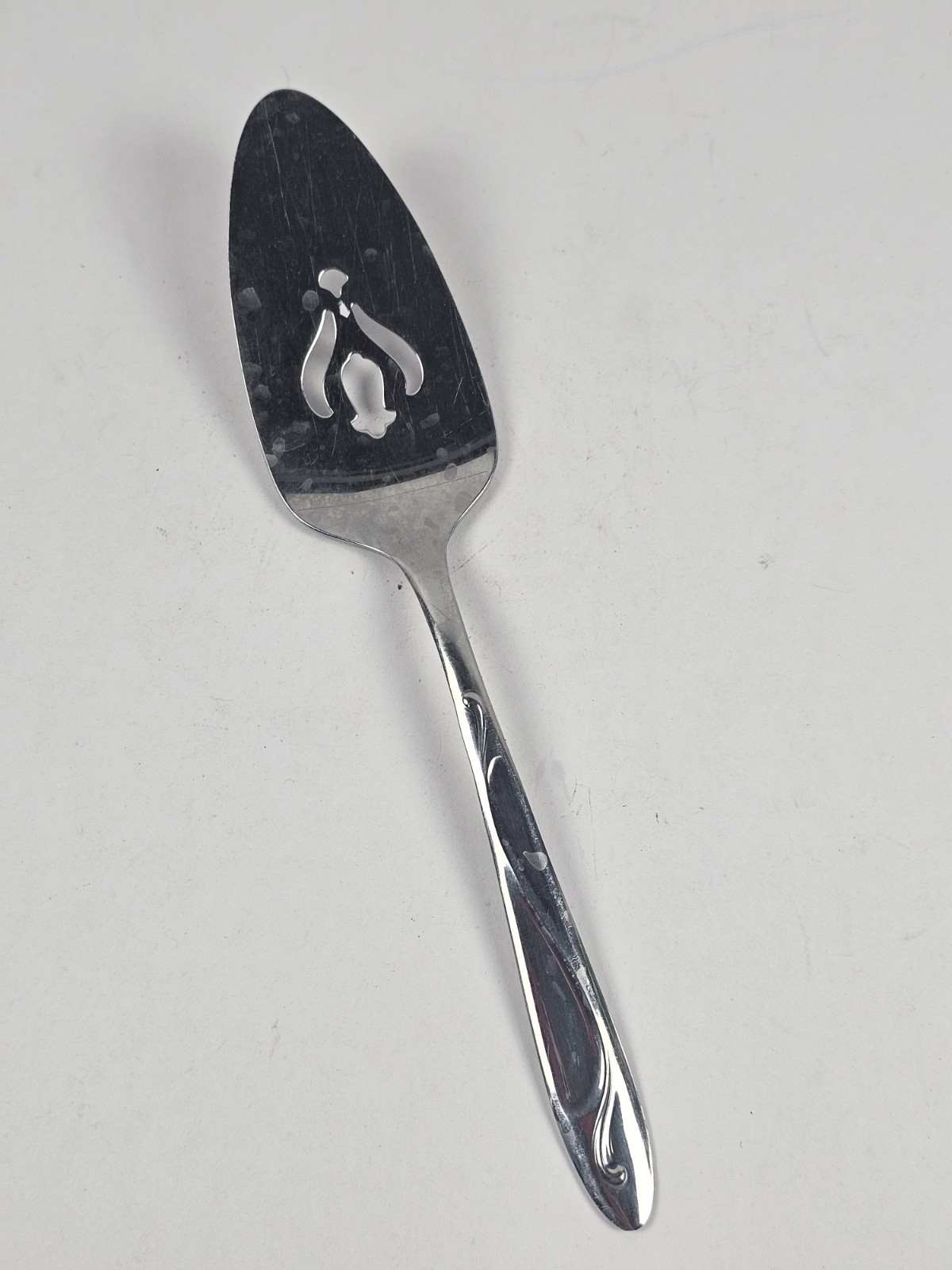 Superior  Stainless Steel Flatware Pierced Cake Pie Server 8 3/4" Tulip MCM