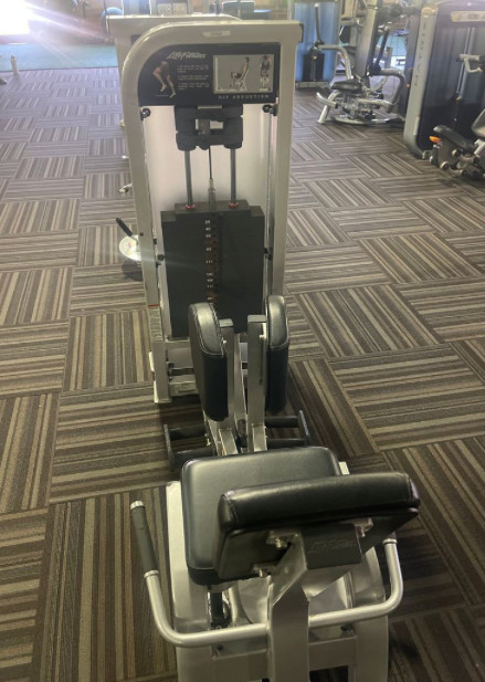 Life Fitness | Pro2 Hip Adduction