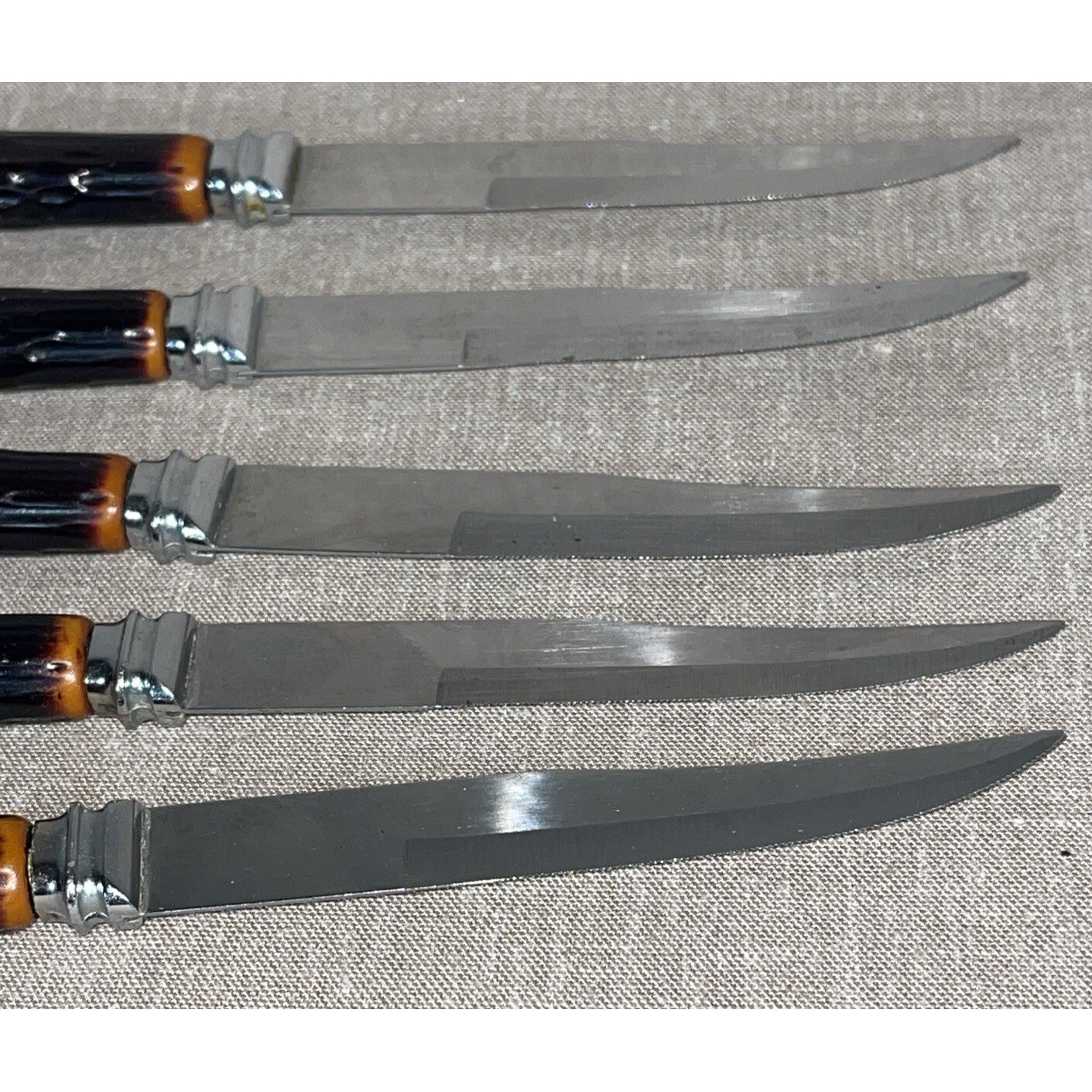 Vintage Regent Sheffield Stainless Forever Sharp Steak Knives England 5pcs Bone