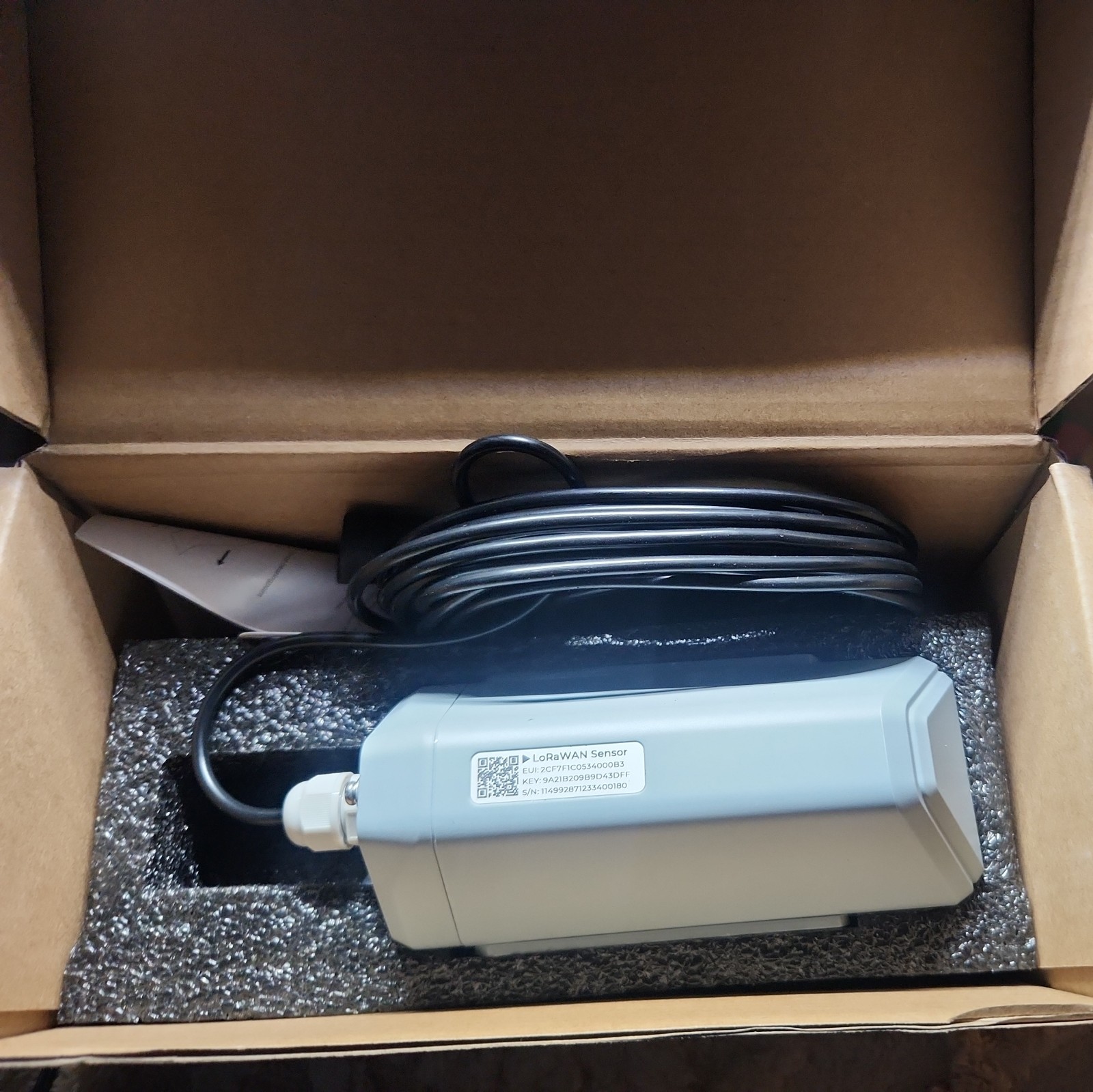 SenseCAP S2105 - LoRaWAN® Soil Moisture, Temperature and EC Sensor
