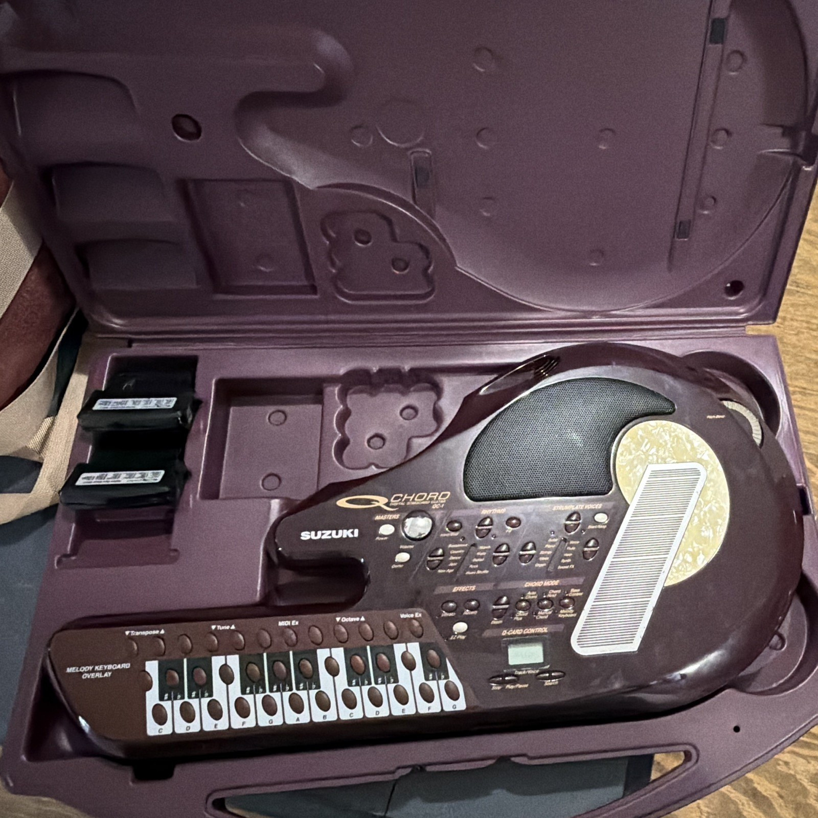 Suzuki QChord QC-1 36-Key Electronic Keyboard Purple Built-In Speaker Case