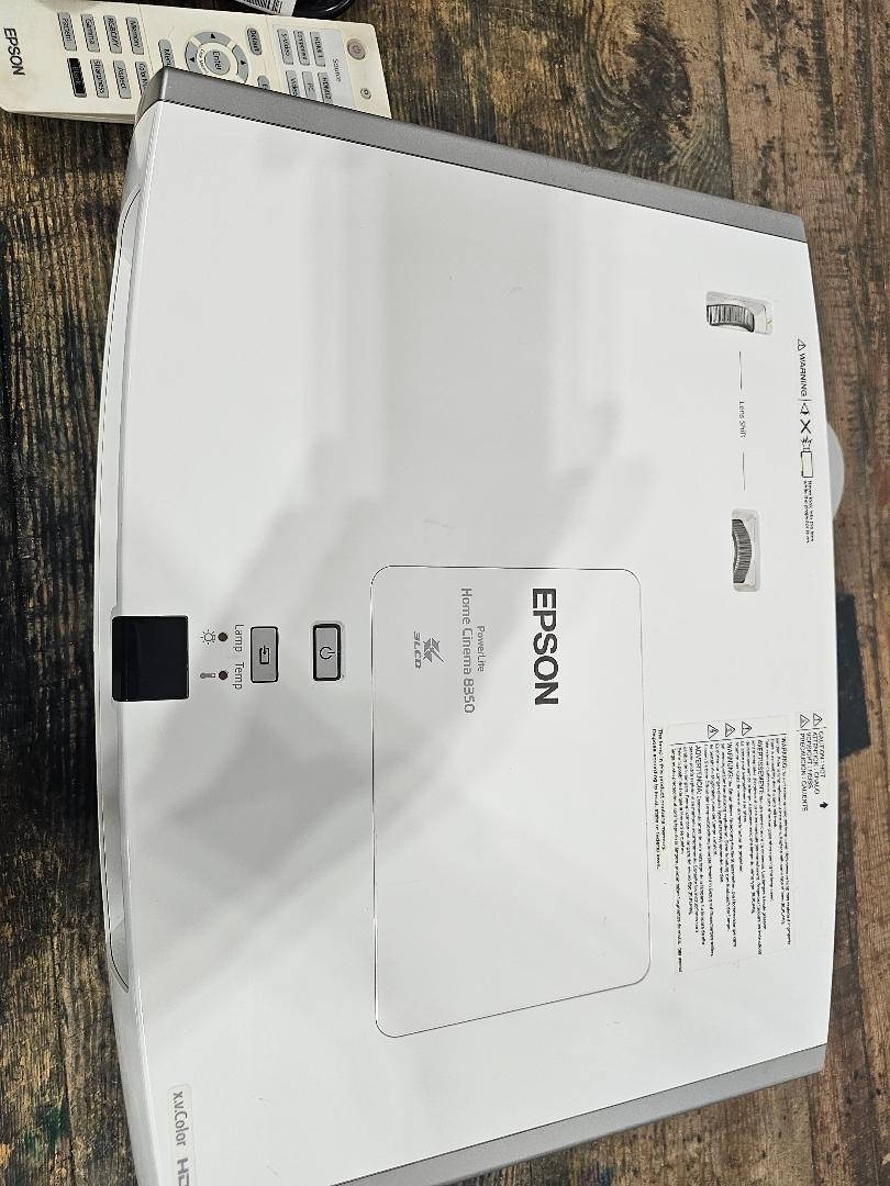 epson powerlite home cinema 8350 for parts ,works but shuts down