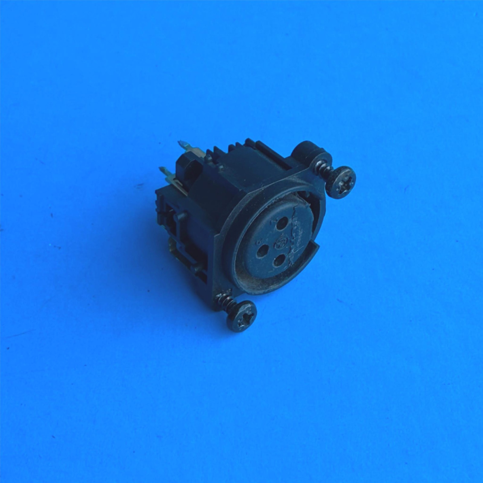 [FRS] YAMAHA EMX620 Powered Mixer OEM Part: Neutrik XLR Female Socket [2PCS]