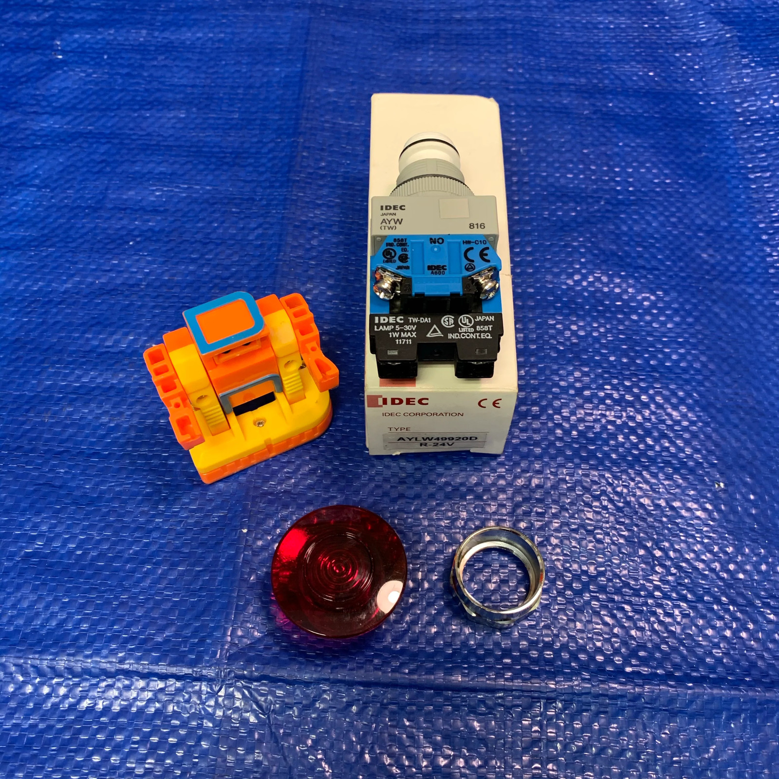 Idec AYLW49920 R-24V Push Button, Red Knob (Open Box)