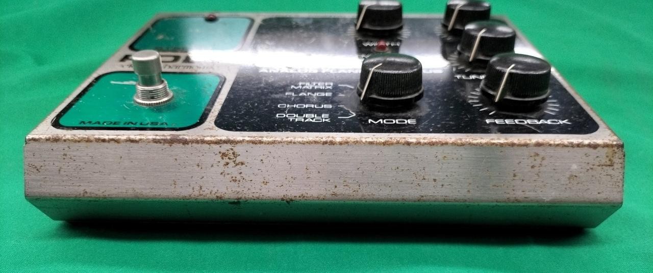 Electro-Harmonix Poly Chorus effects pedal new used guitar effects