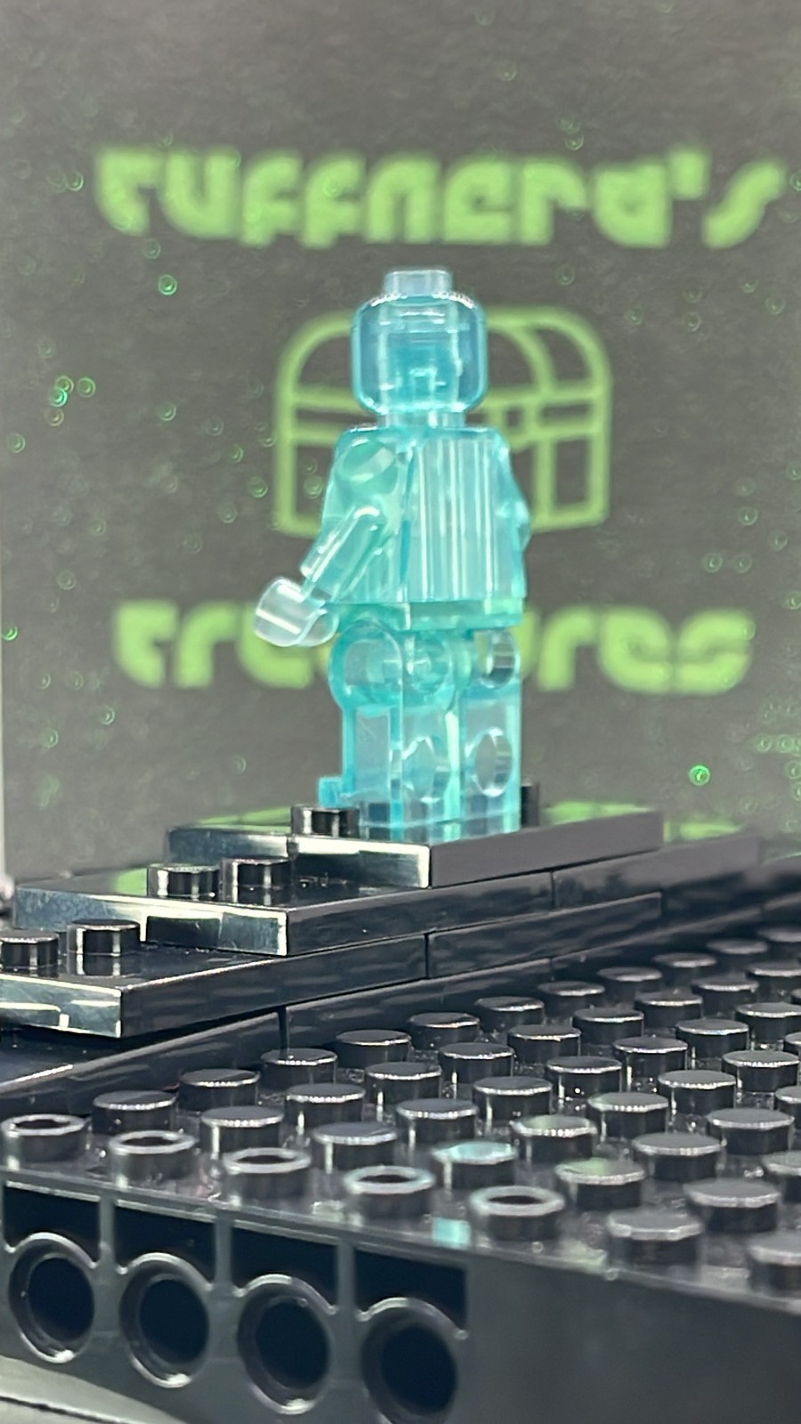 CUSTOM BLANK MOC TRANSPARENT LIGHT BLUE MINIFIG