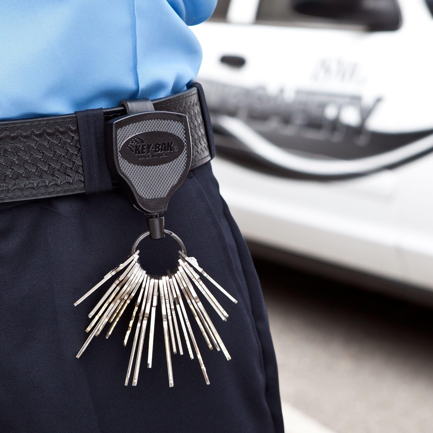 SUPER48 Locking Retractable Keychain, Durable Polycarbonate Case, Leather Bel...