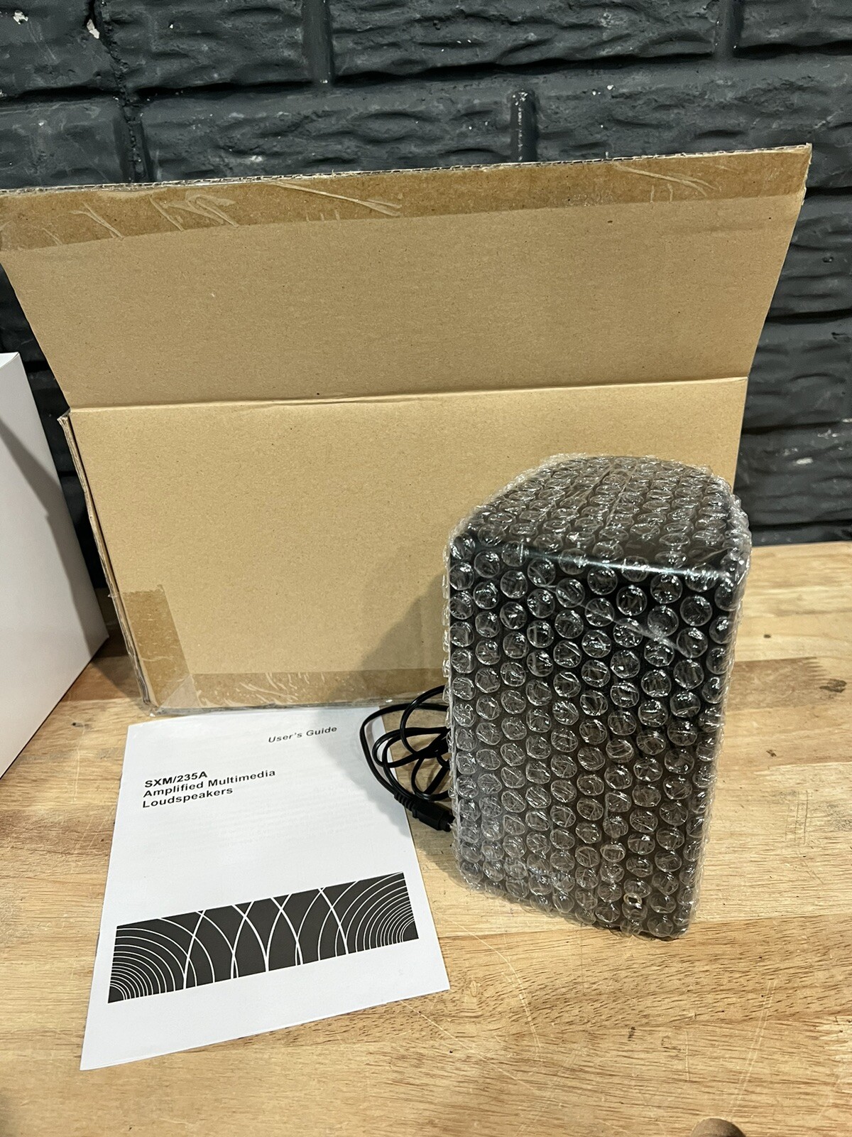 Amplified Multimedia Loudspeakers SXM/235A Brand New