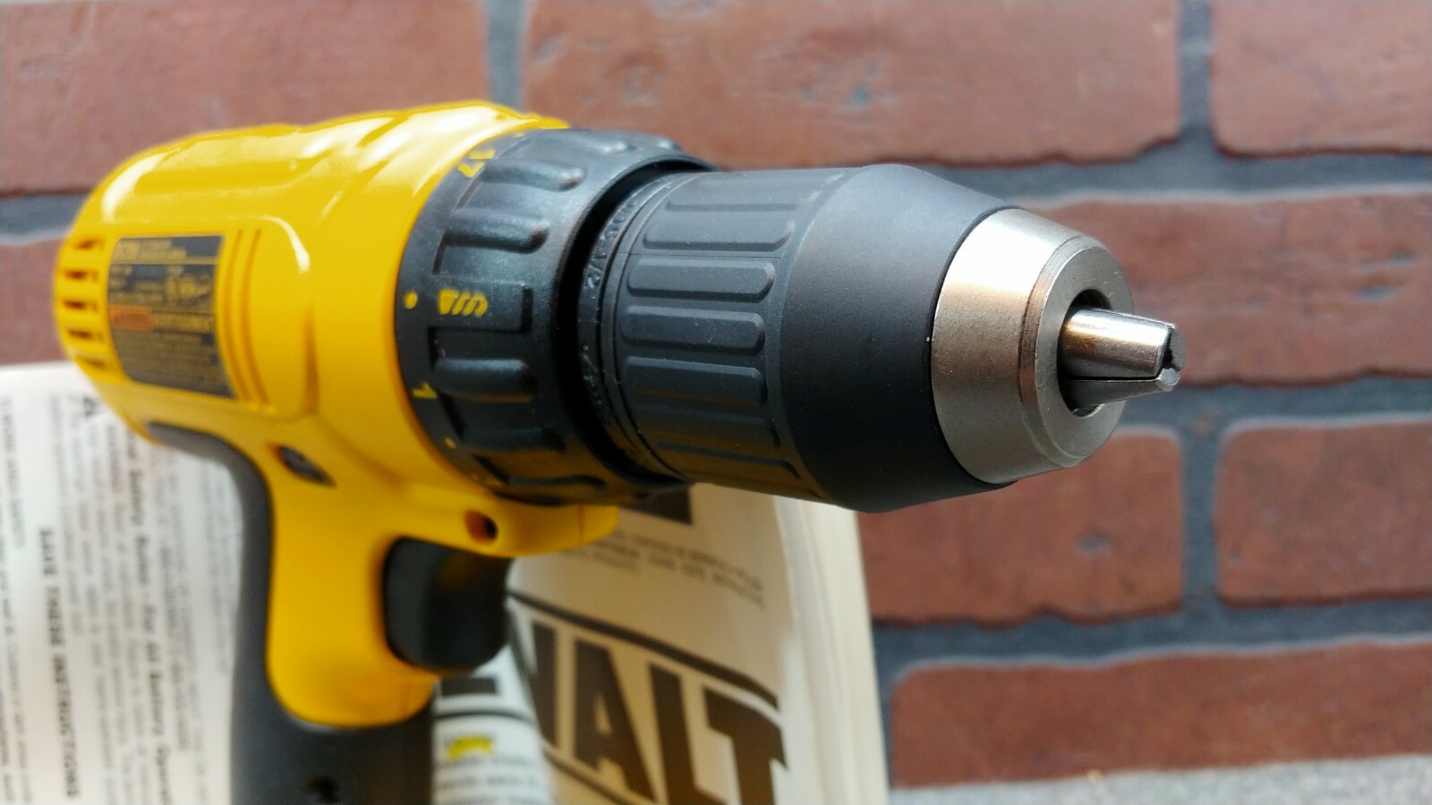 DeWalt DC759 18V 1/2" Variable 2-Speed Keyless Drill Driver-***NEW***