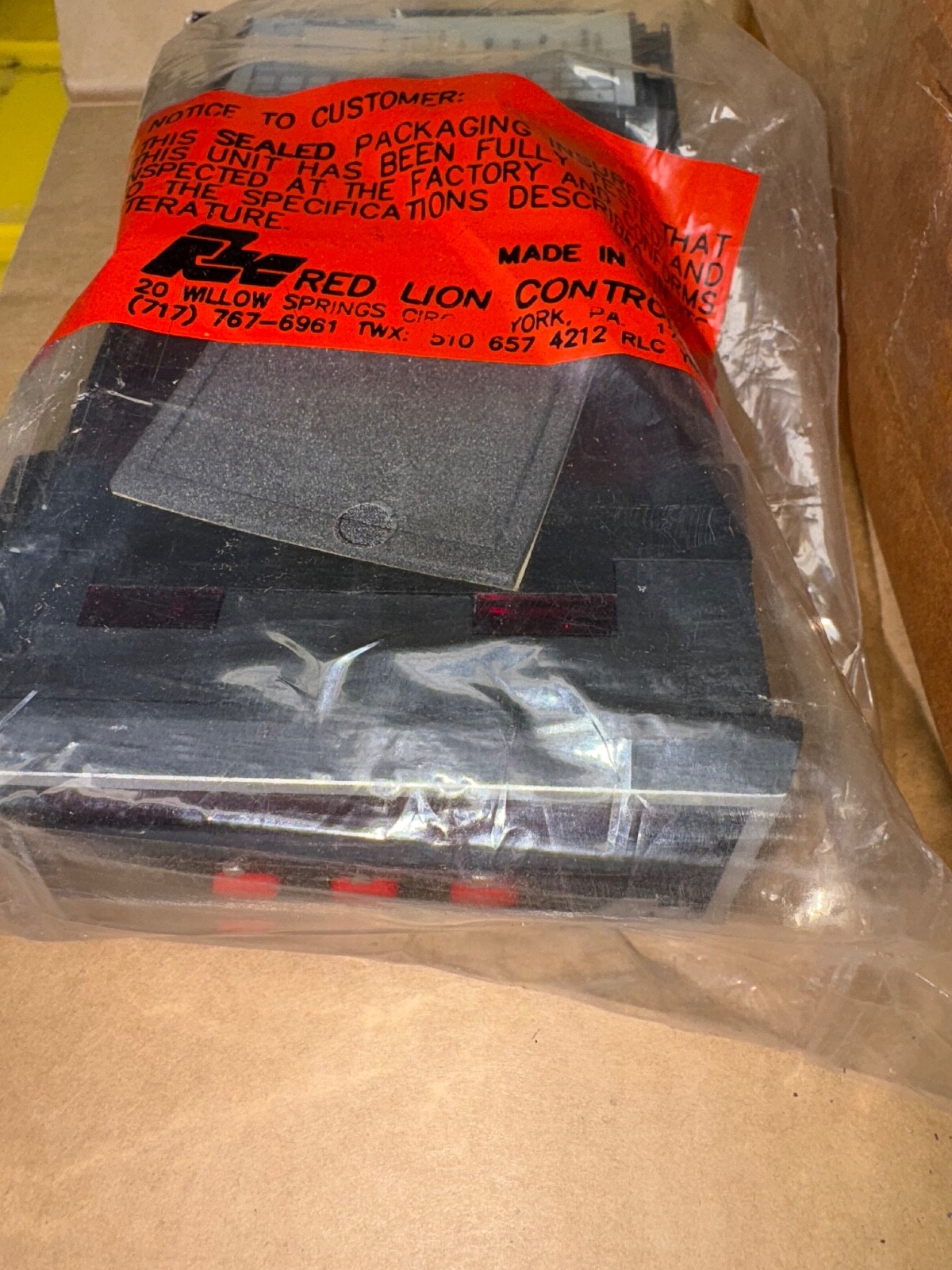 NOS RED LION CONTROLS IMD10102 APOLLO PANEL MOUNT VOLTAGE METER. B326