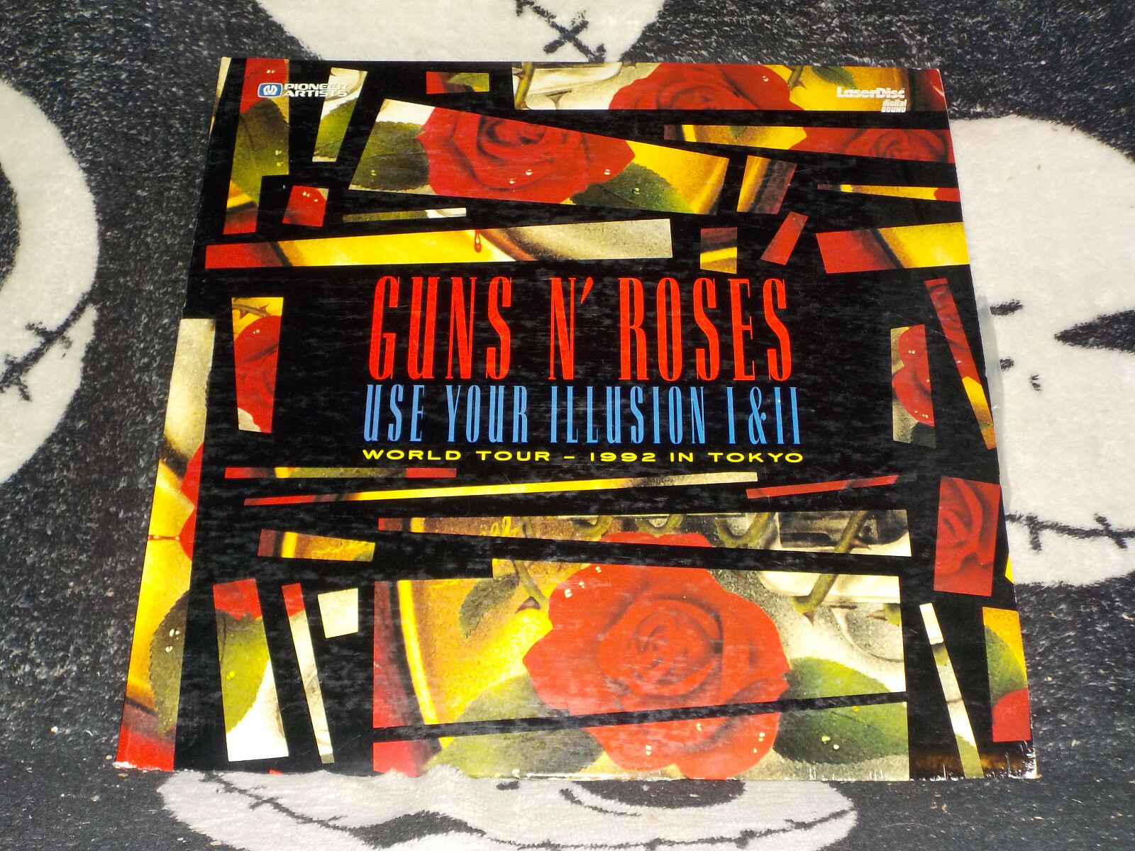 Guns N' Roses Use Your Illusion 1 & 2 World Tour 1992 Tokyo Laserdisc Free Ship