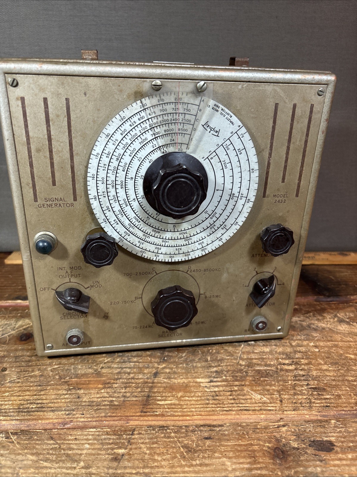 1946 Triplet Electric 2432 Signal Generator Lafayette OEM Vintage Test Equipment