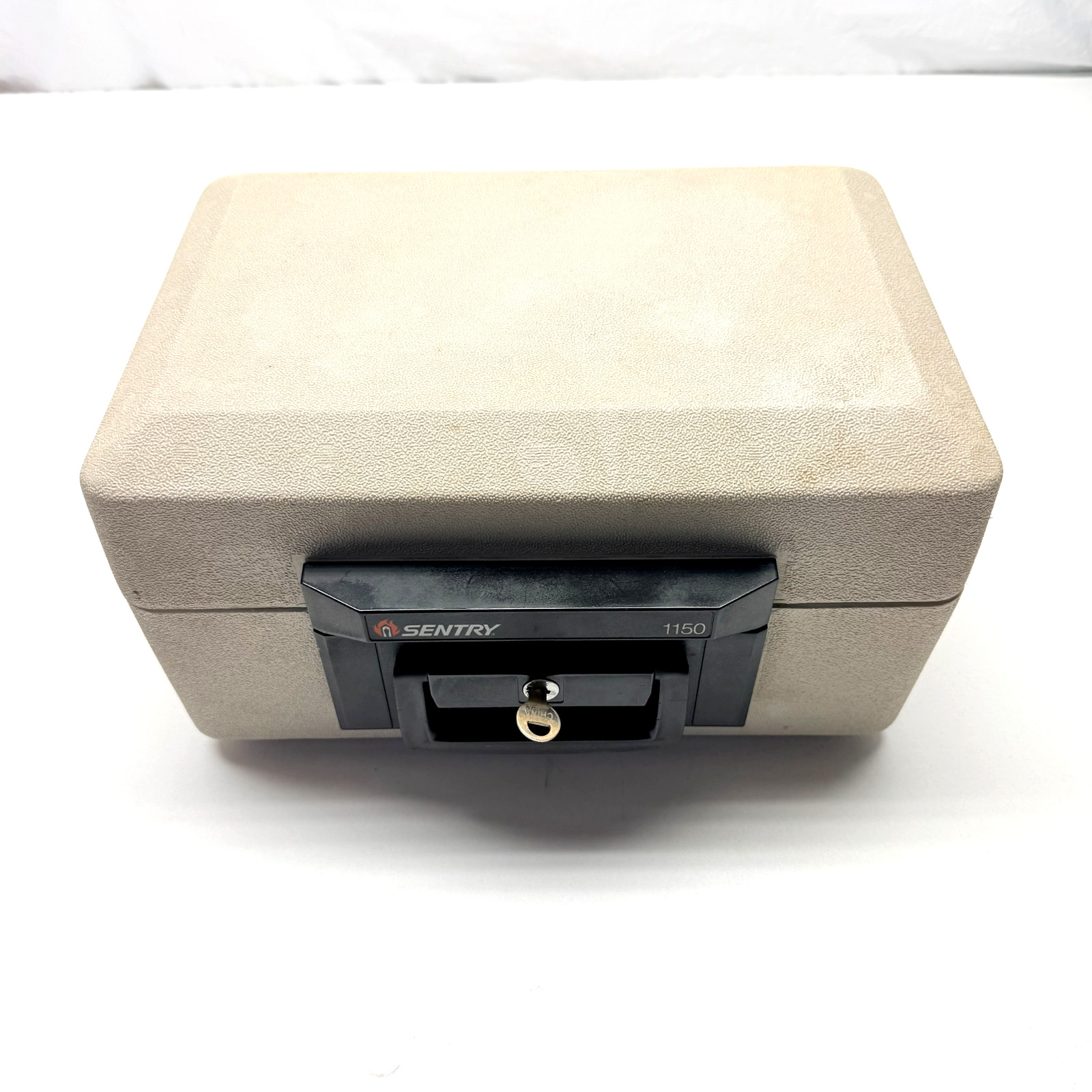 Sentry 1150 Fireproof Waterproof Lock Box Safe Chest w/ Key