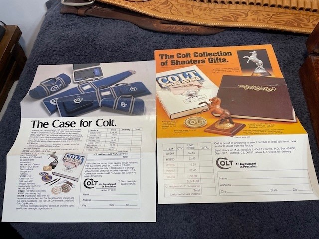 COLT SAA JOHN WAYNE PRESENTATION CASE, NOS IN ORIGINAL BOX, PAPERS!
