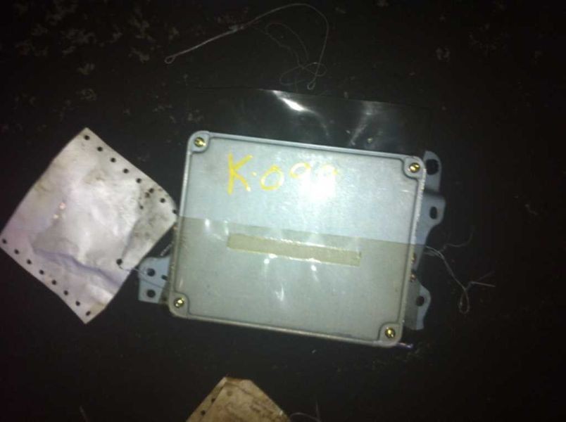 01 02 PRIZM ENGINE ECM ELECTRONIC CONTROL MODULE UNIT ECU AUTOMATIC 3 SPEED