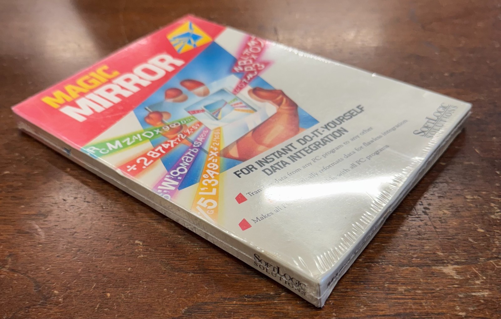 Magic Mirror by SoftLogic Solutions Data Integration (1987)