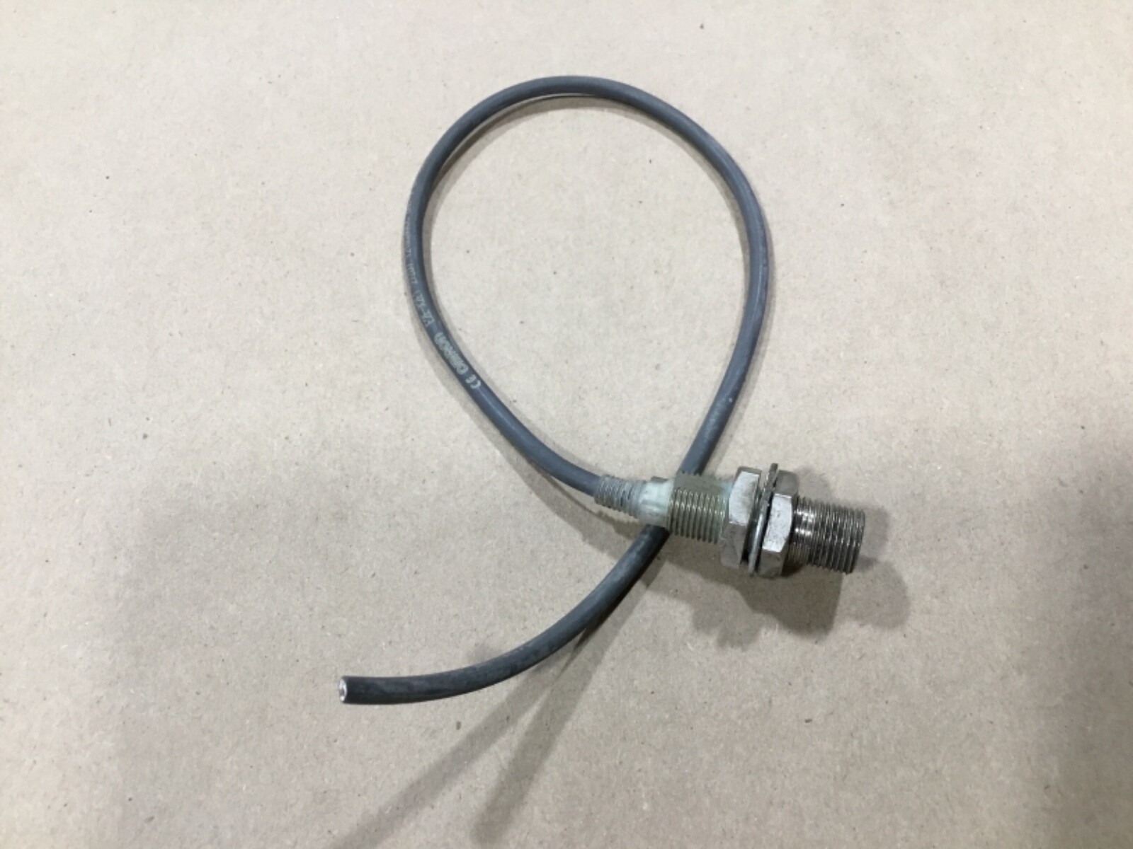 Omron E2E-X2E1 Proximity Sensor #18F51