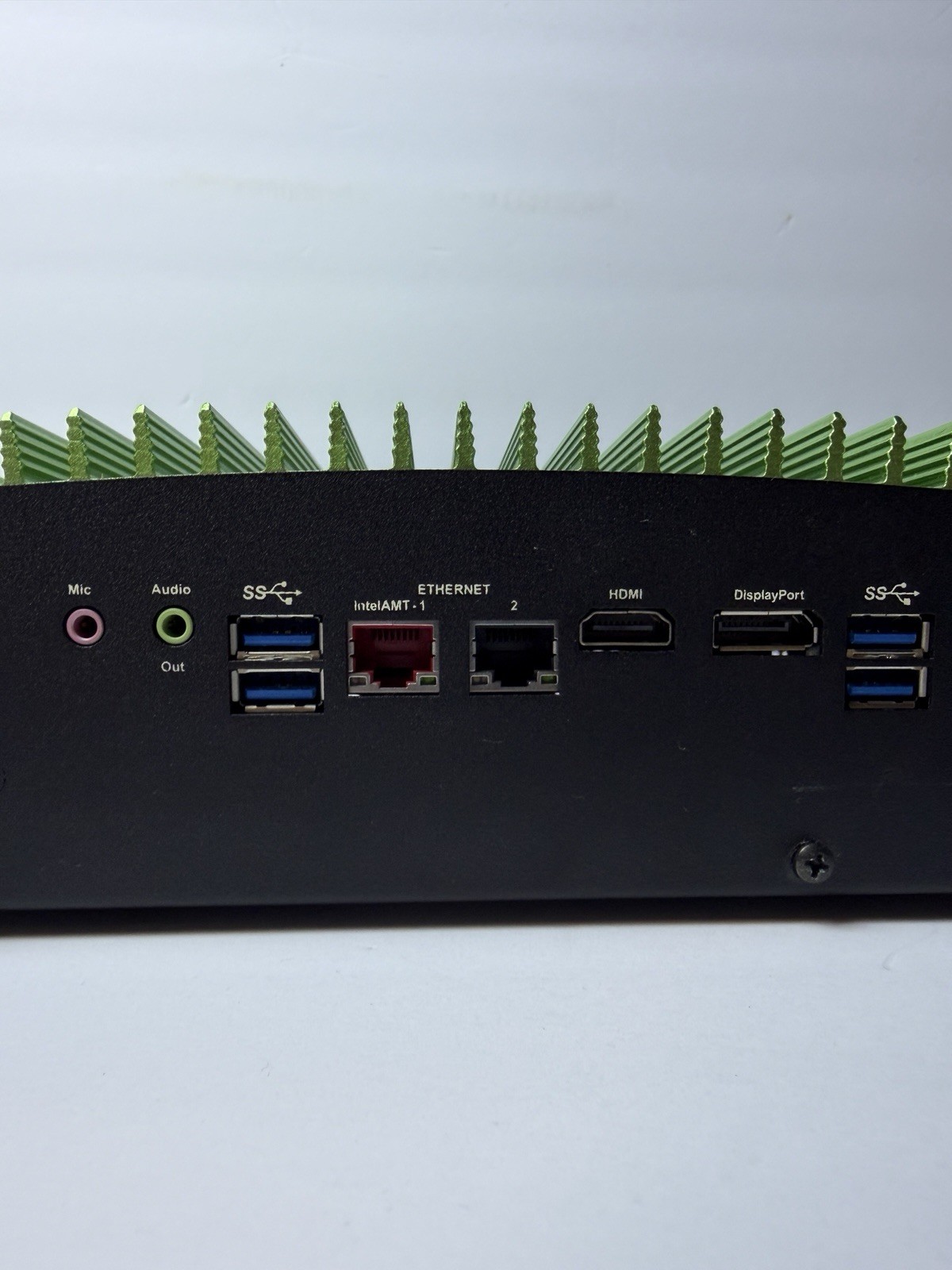 NCR N3000 Site Controller Multifunction Server (1657) Tested Turns On *NO CORDS*