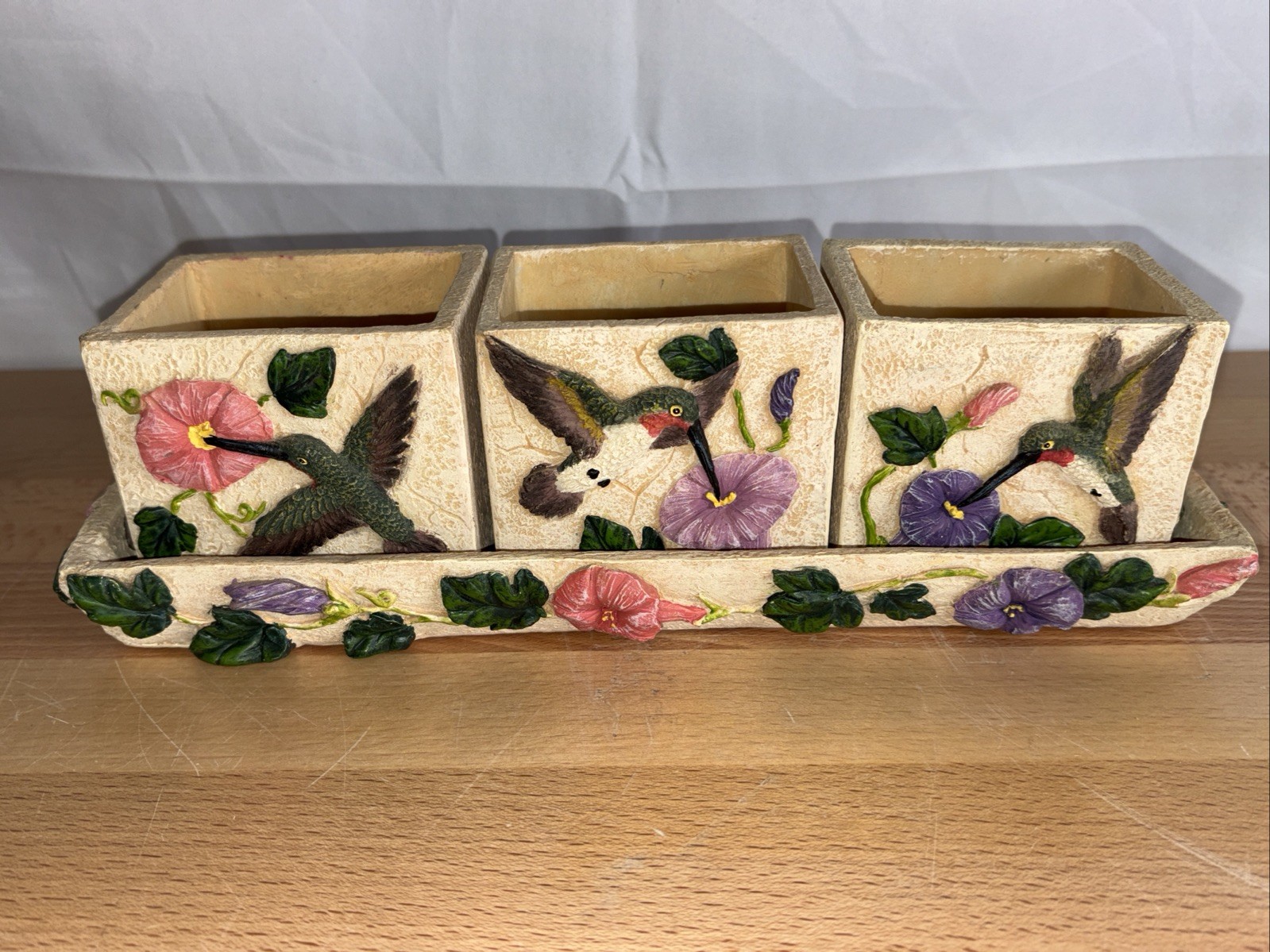 Hummingbirds & Flowers Small Set of 3 Resin Sculptured Planters on Tray