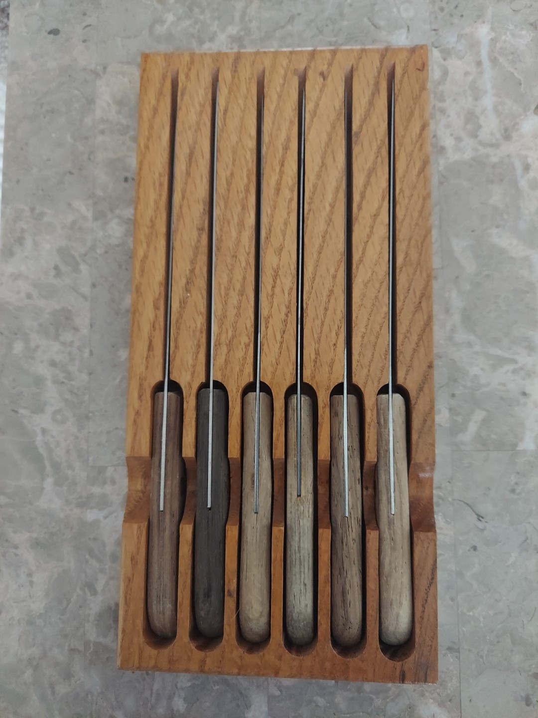 VTG EVERBRITE WOOD KNIFE SET OF 6 IN FLAT WOOD HOLDER HANDLES ARE FADDED