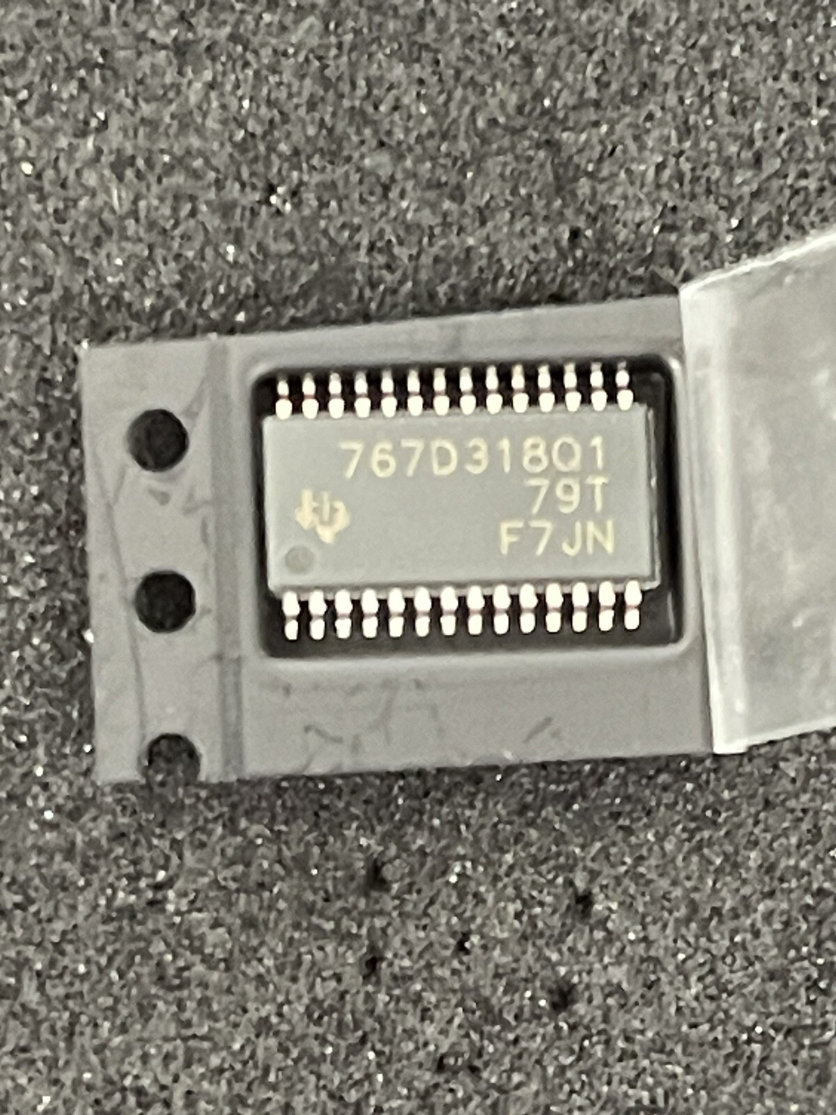 TPS767D318QPWPRQ1    IC LDO REGULATOR AUTOMOTIVE 28-PIN HTSSOP        (LOT OF 1)