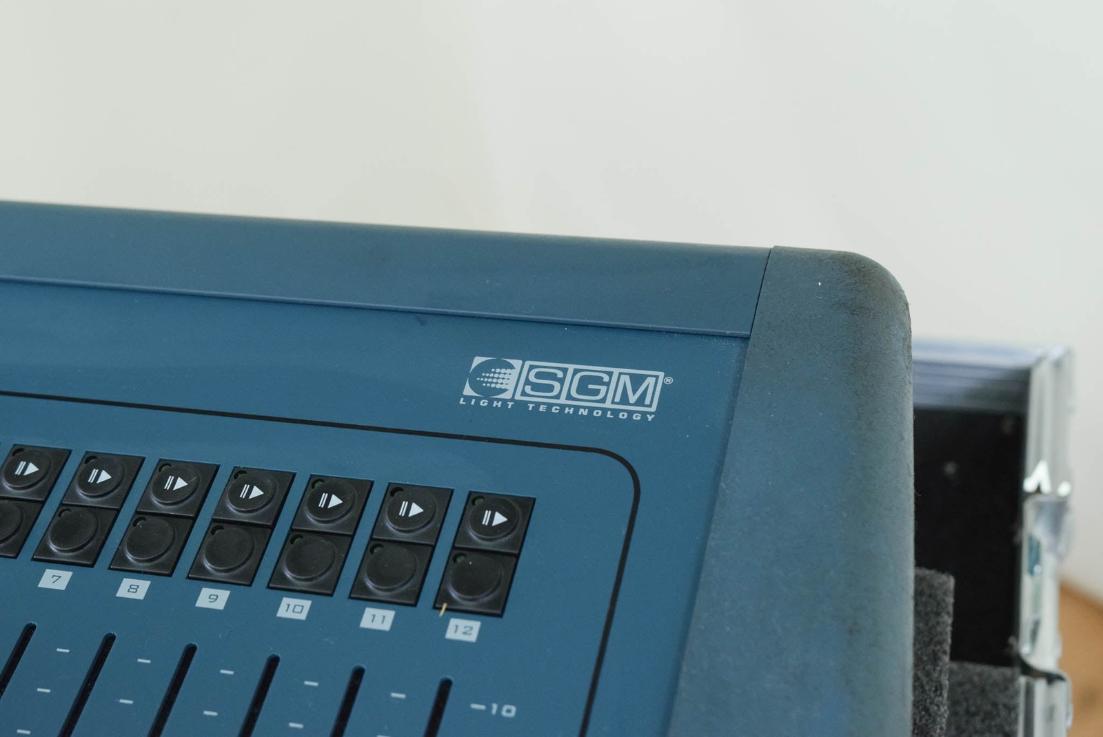 SGM REGIA 2048 Pro Lighting Console with Case CG00TQ2