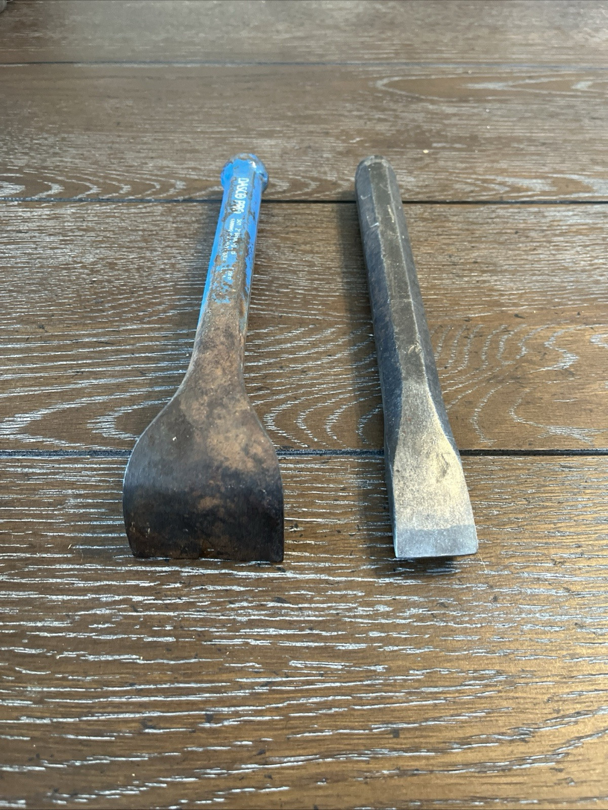 Masonry Flooring Wall Paper Construction Lot Trowels Brushes Cold Chisel Tools