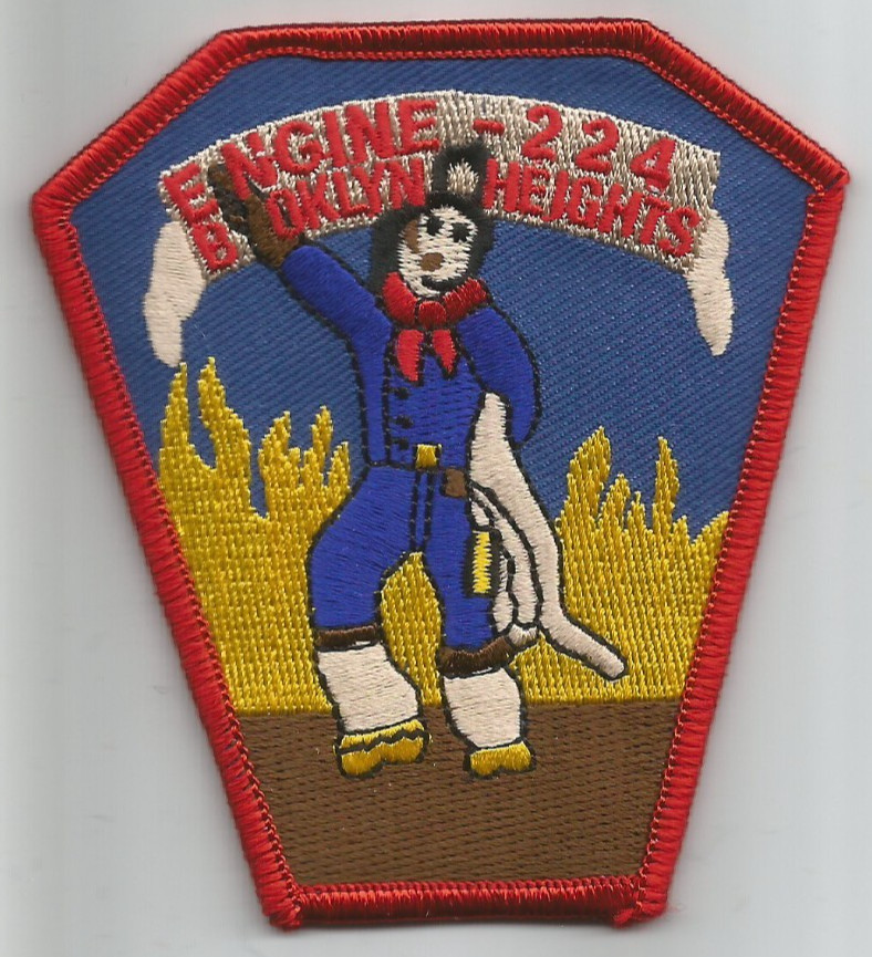 New York City - FDNY Engine-224 "Brooklyn Heights", NY (3.25" x 3.5") fire patch
