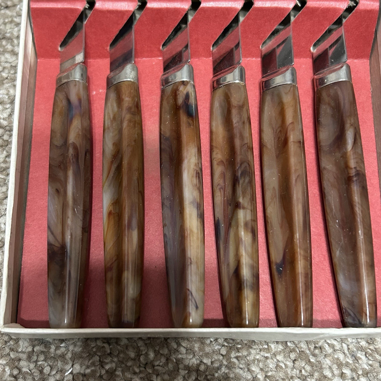 NIB NOS Vintage Regent Sheffield Steak Knife Set (6) Bakelite Handle