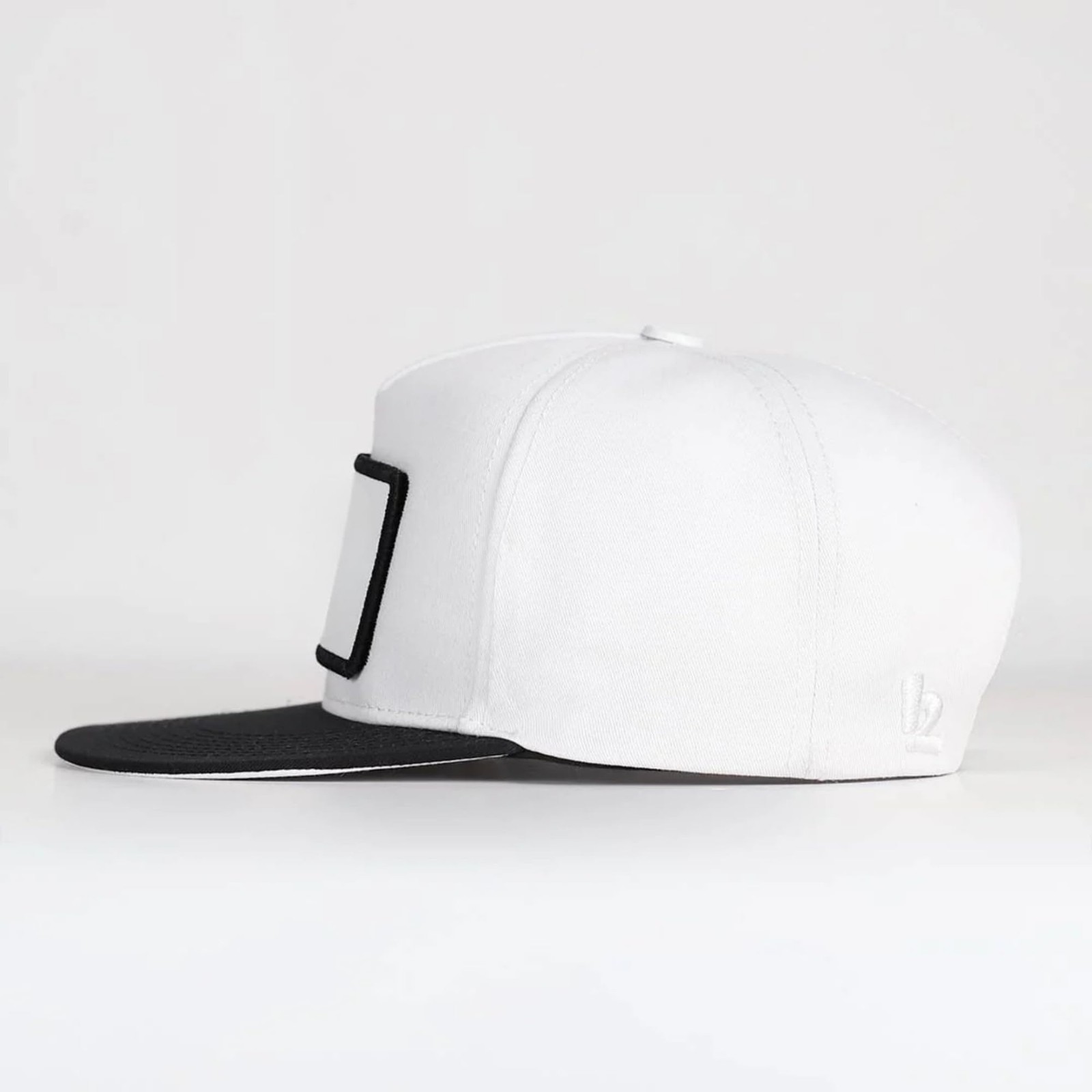 BlackBork Risk Snapback Hat Navy Hip Hop Courage One Size, Whi̇te(black La)