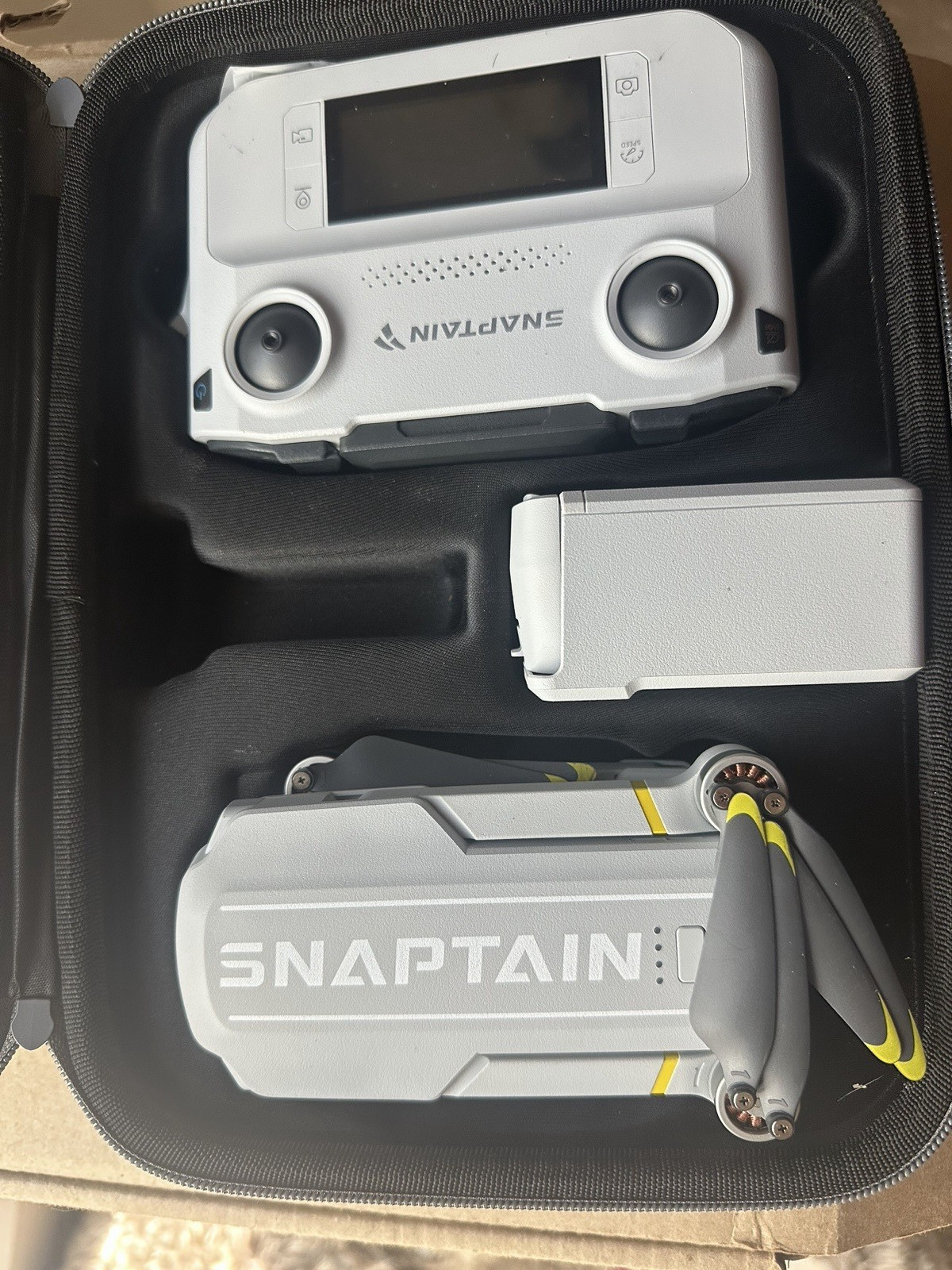 SNAPTAIN Ready to Fly Camera Drone w/ Remote, Battery & Case, 25 min Flight