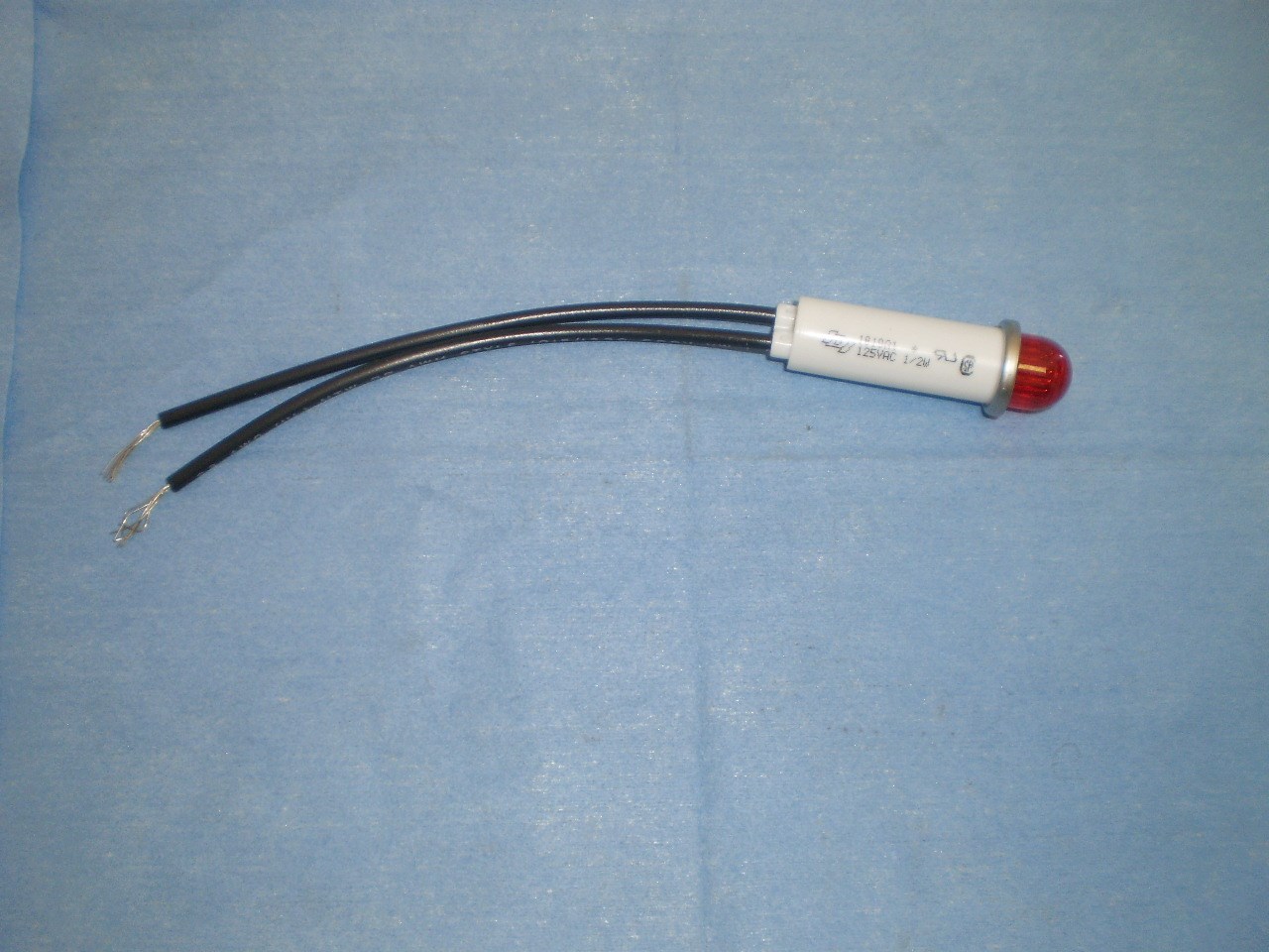 IDI 1010A1 125VAC 1/2 WATT RED MINATURE LIGHT