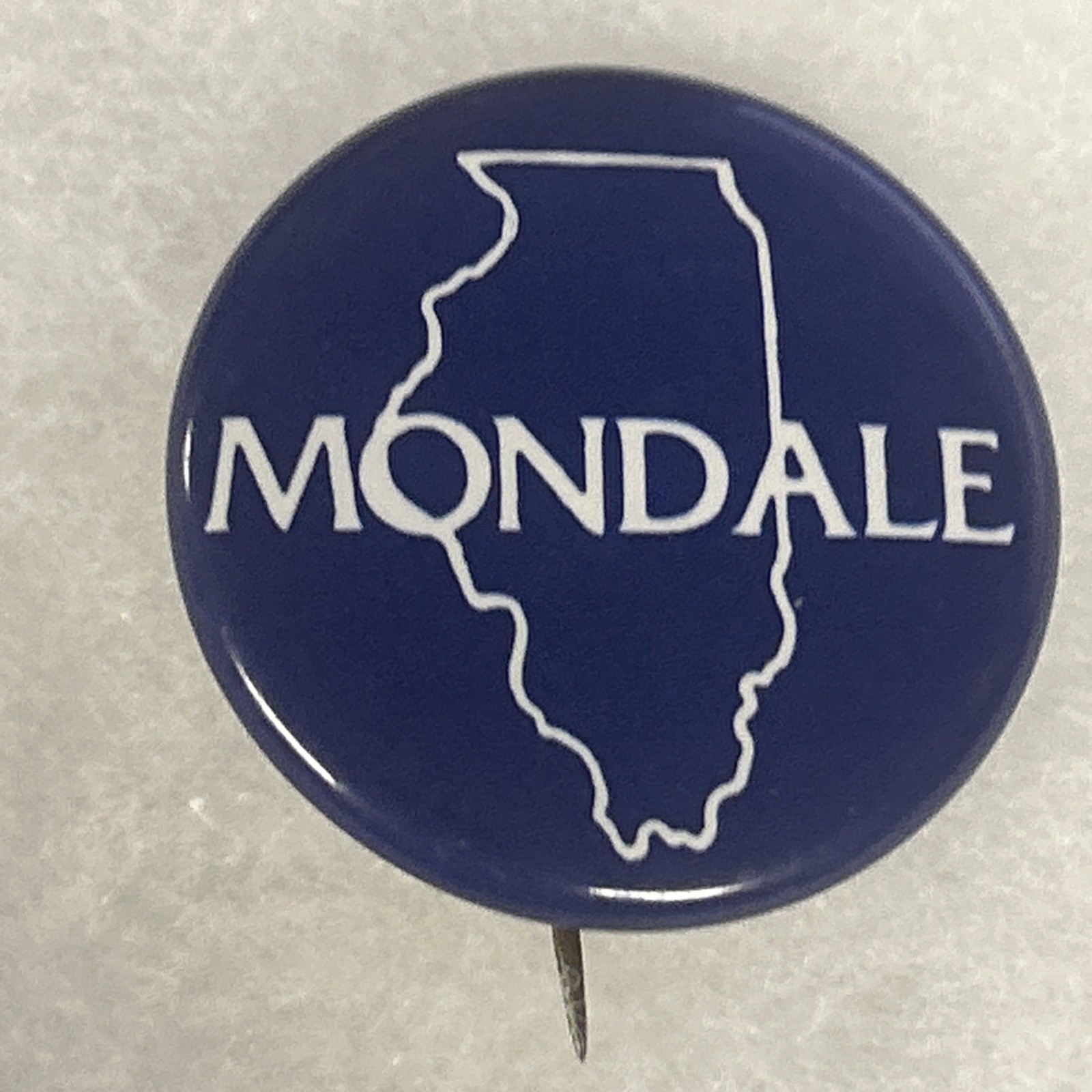 Mondale Illinois  1 3/8” pinback button pi