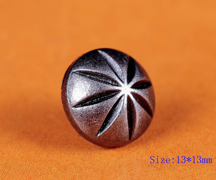 30pc HANDMADE LEATHER CRAFT FLORAL ENGRAVED SLIVER CONCHOS RIVET STUD RIVETBACK