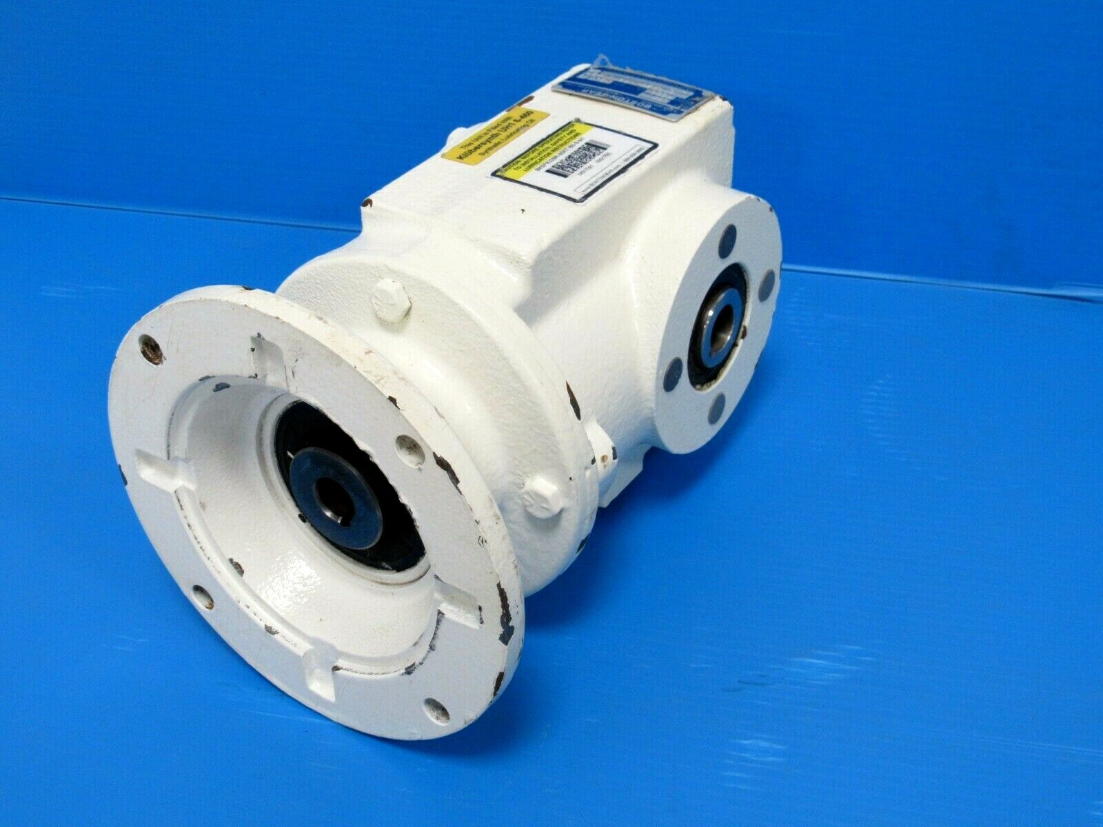 NEW BOSTON GEAR BKSF832BR-80KT-B5-S-M1 GEAR REDUCER 82.833:1 BKSF832BR80KTB5SM1