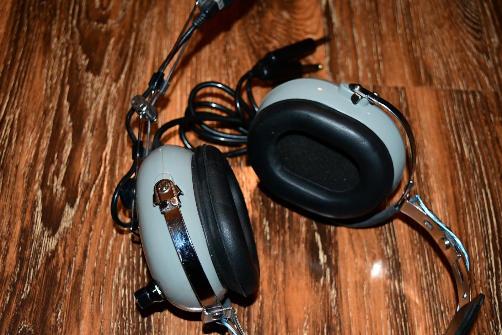 AVIX AX-20 Headset - Dual GA Plugs-good shape- rare 2k