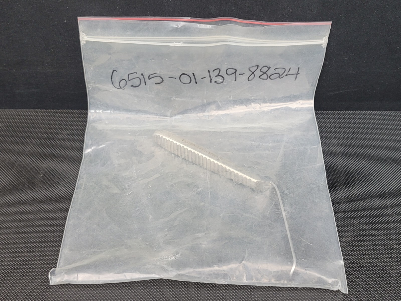 VM84-2192 Blade Retractor 18mm 7" Germany