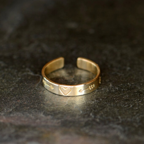 Women's Solid Metal Adjustable Heart Arrow Toe Ring Yellow Gold Plated Silver
