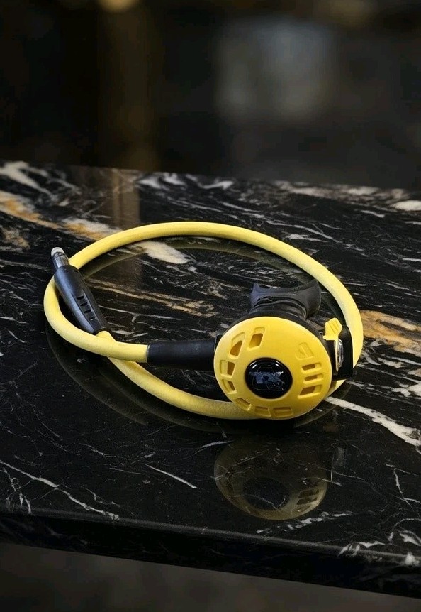 Apeks Atx 40 Scuba Diving Regular Octo Second Stage Tested
