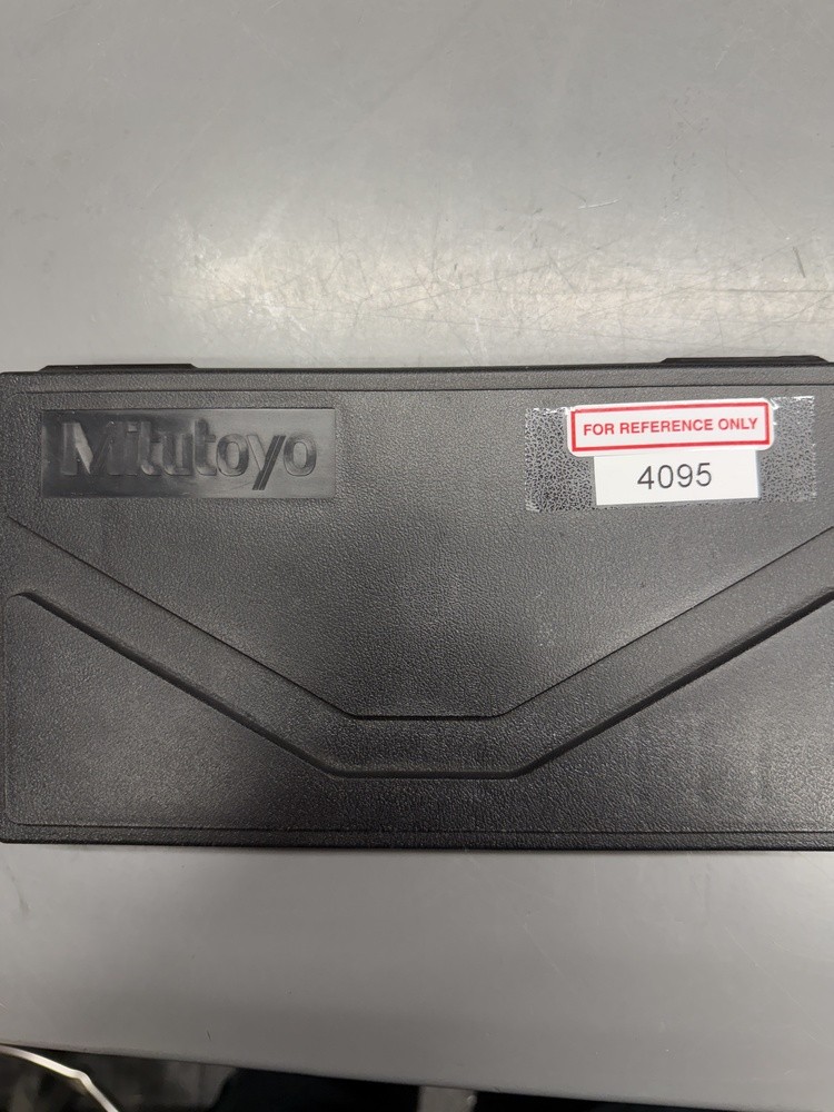 MITUTOYO 1-2” DIGITAL MICROMETER 293-331-30, IP65, .00005”