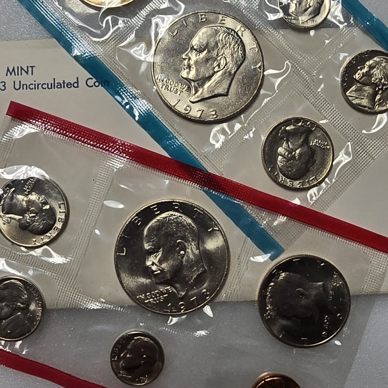 US Mint Sets 1968 - 1981 14 Uncirculated P & D Sets Includes 3 Silver Halves OGP