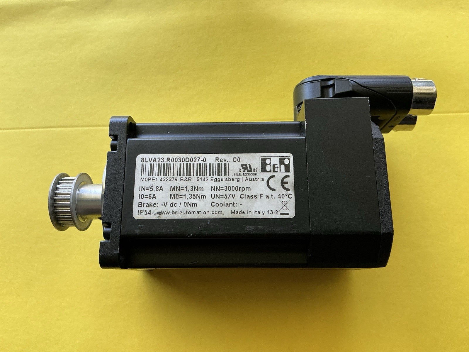 B&R Automation 8LVA23.R0030D027-0 Synchronous Servo Motor, Free Shipping