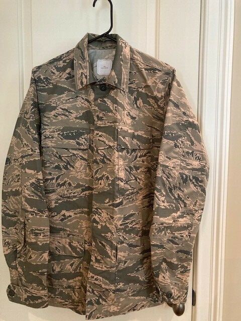 US Air Force Issue Camouflage Utility Coat Jacket Size 36XL (no patches sewn on)