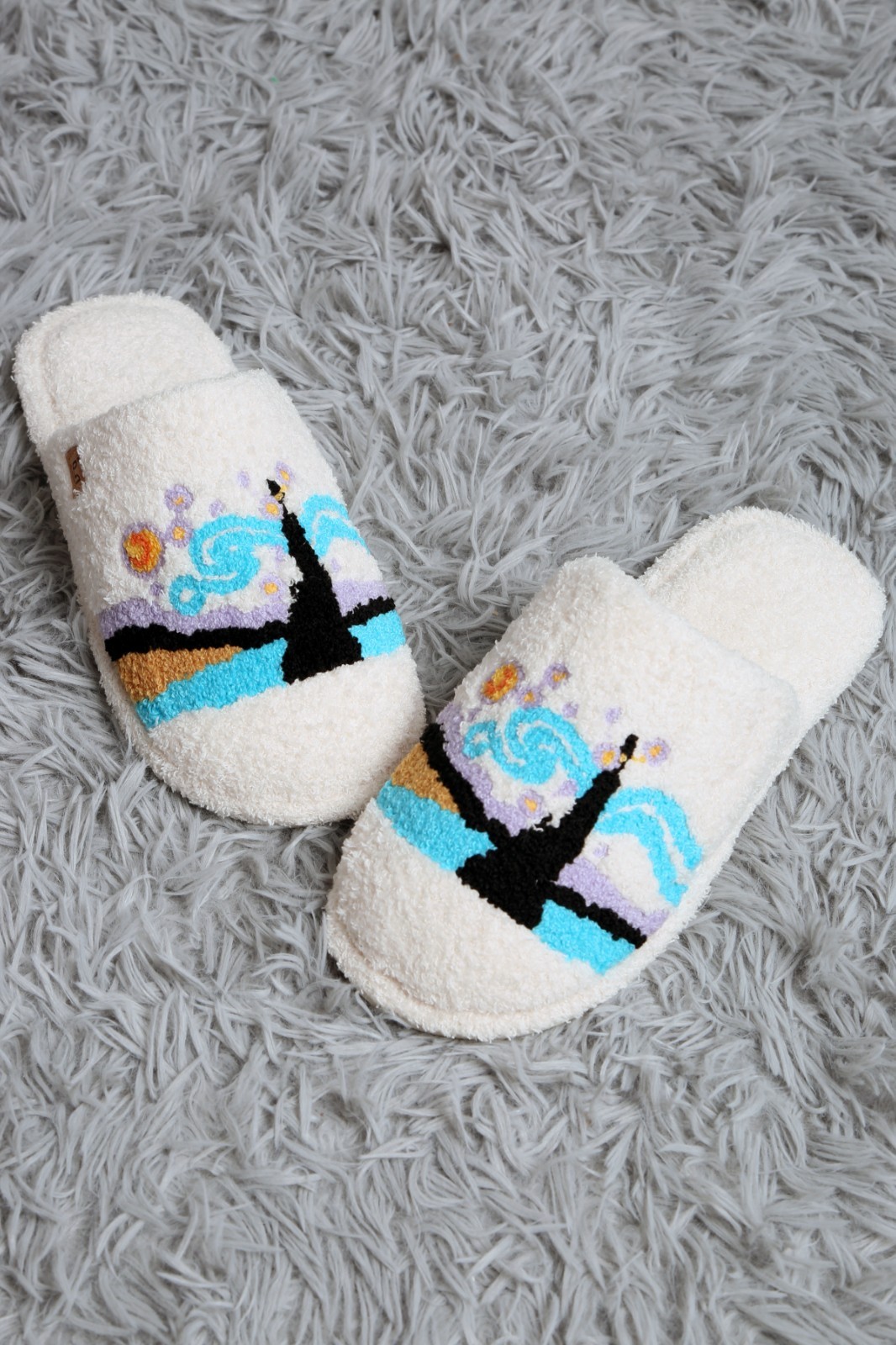ComfyLuxe Painting-Inspired Pattern Slippers