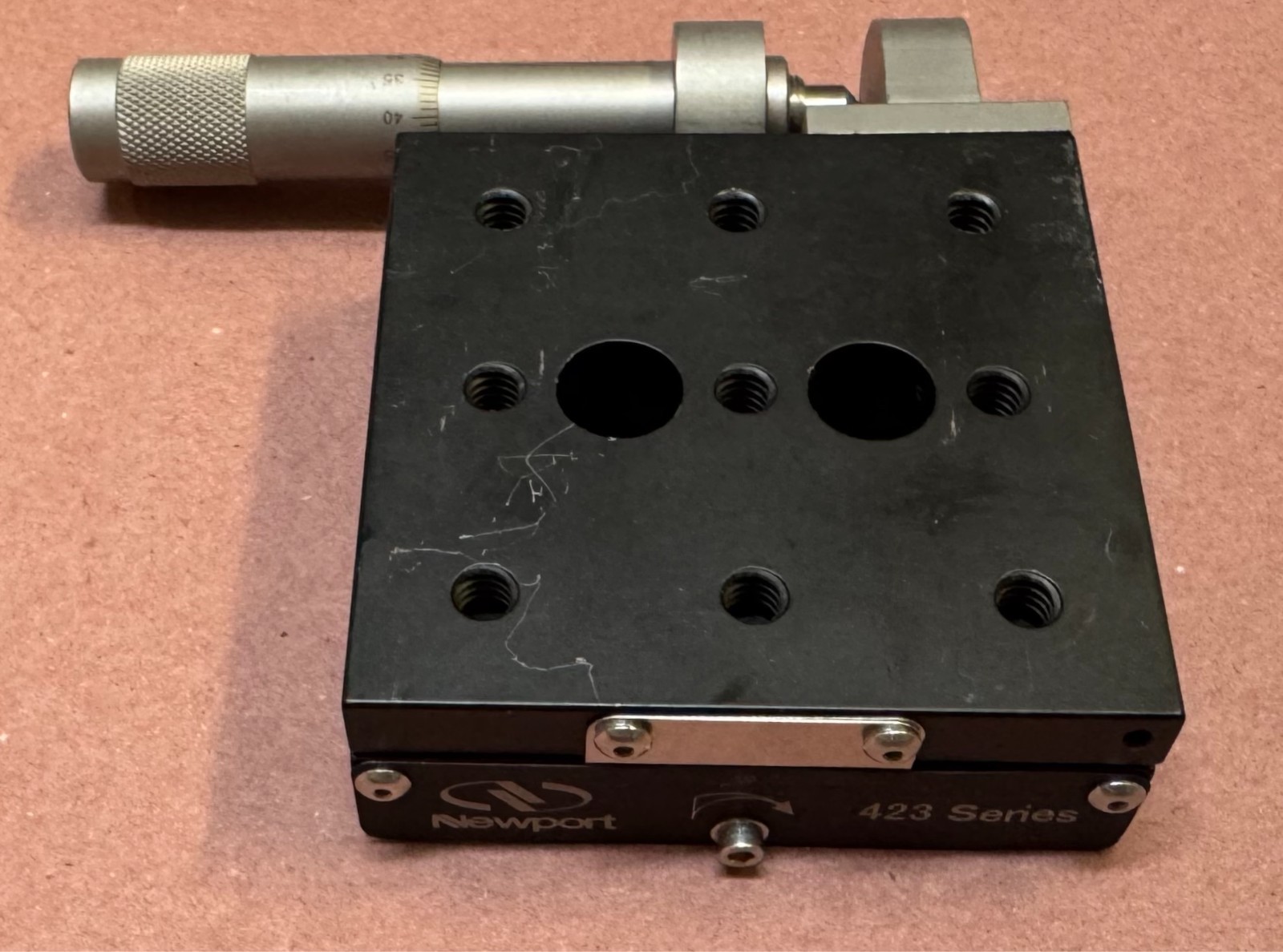 Newport 423 Series 3" X 3" Linear Translation Stage With Micrometer Newport SM25
