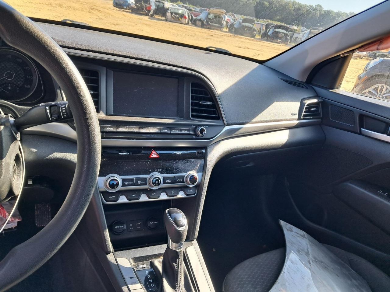 ELANTRA   2020 Glove Box 4769510