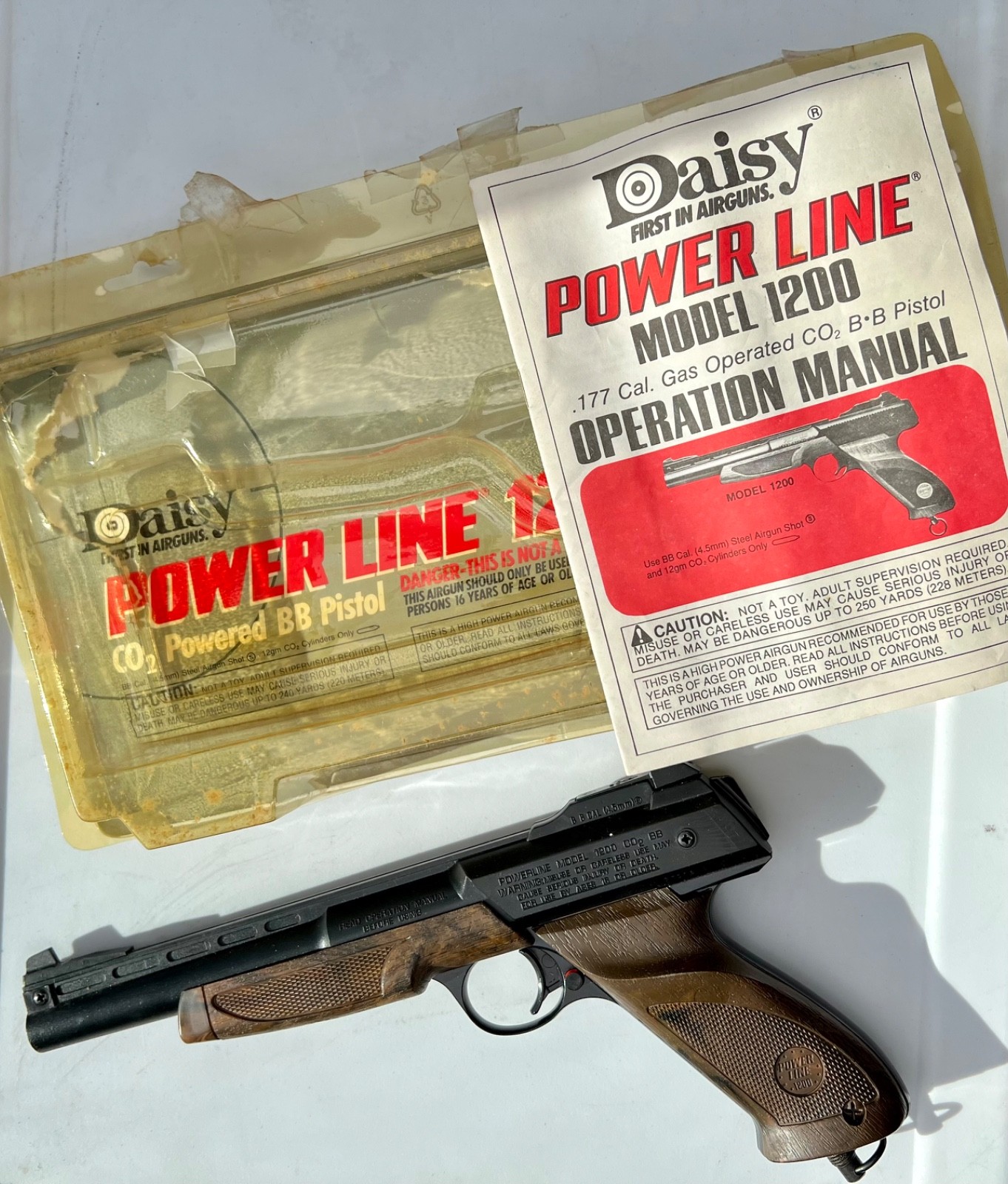 Vintage Daisy Model Power Line 1200 .177 Cal CO2 BB Gun Pistol Manual & Package