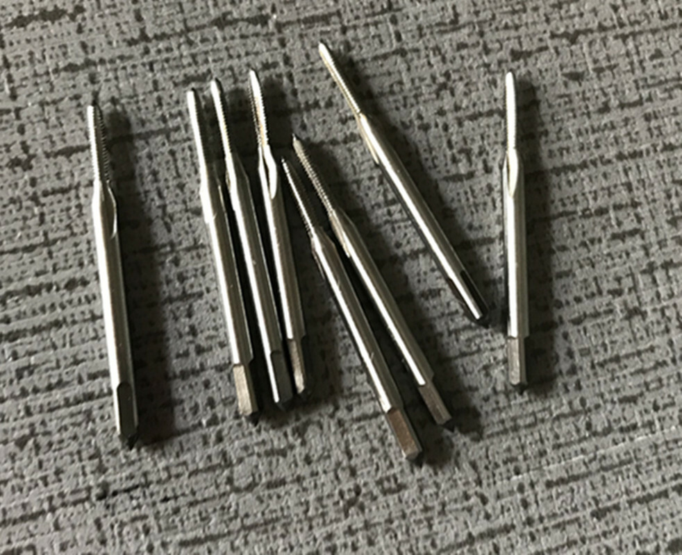 New 1pc HSS M2.4 X 0.25mm right hand Plug Tap Thread Threading Tool