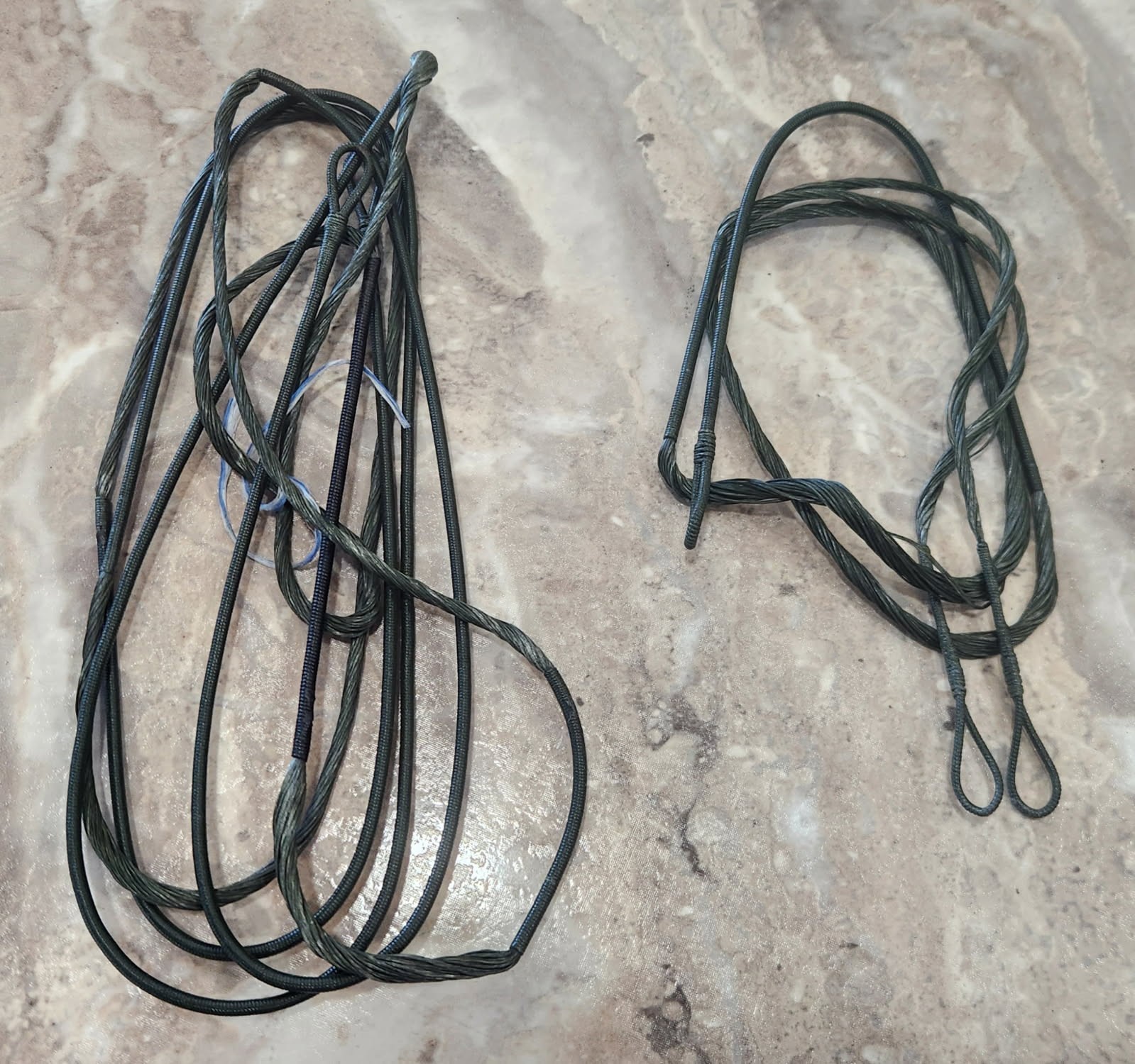 New Bear 2021 Whitetail Legend FirstString String and Cable Set Dark Green