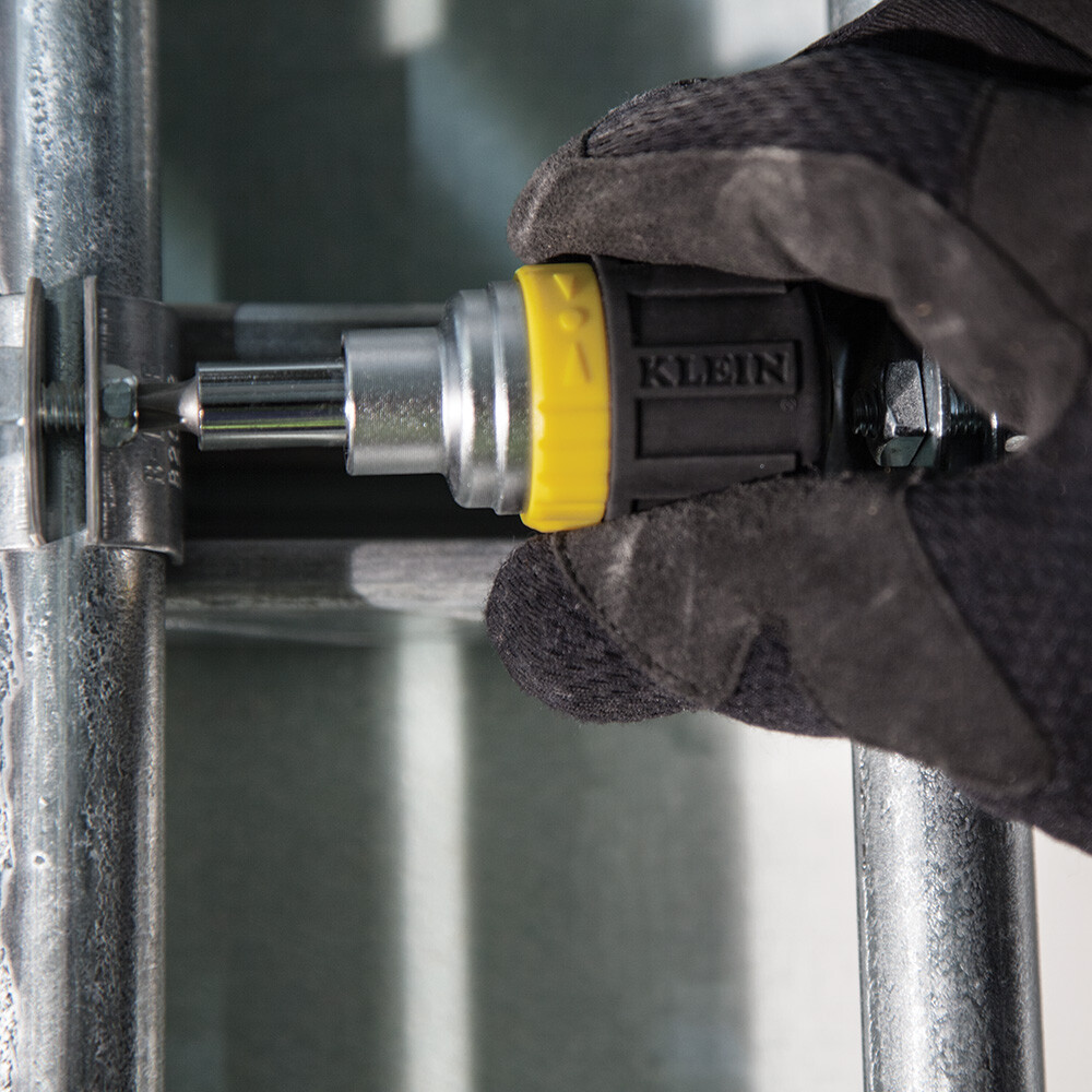Klein 32593 6-in-1 Ratcheting Stubby Screwdriver
